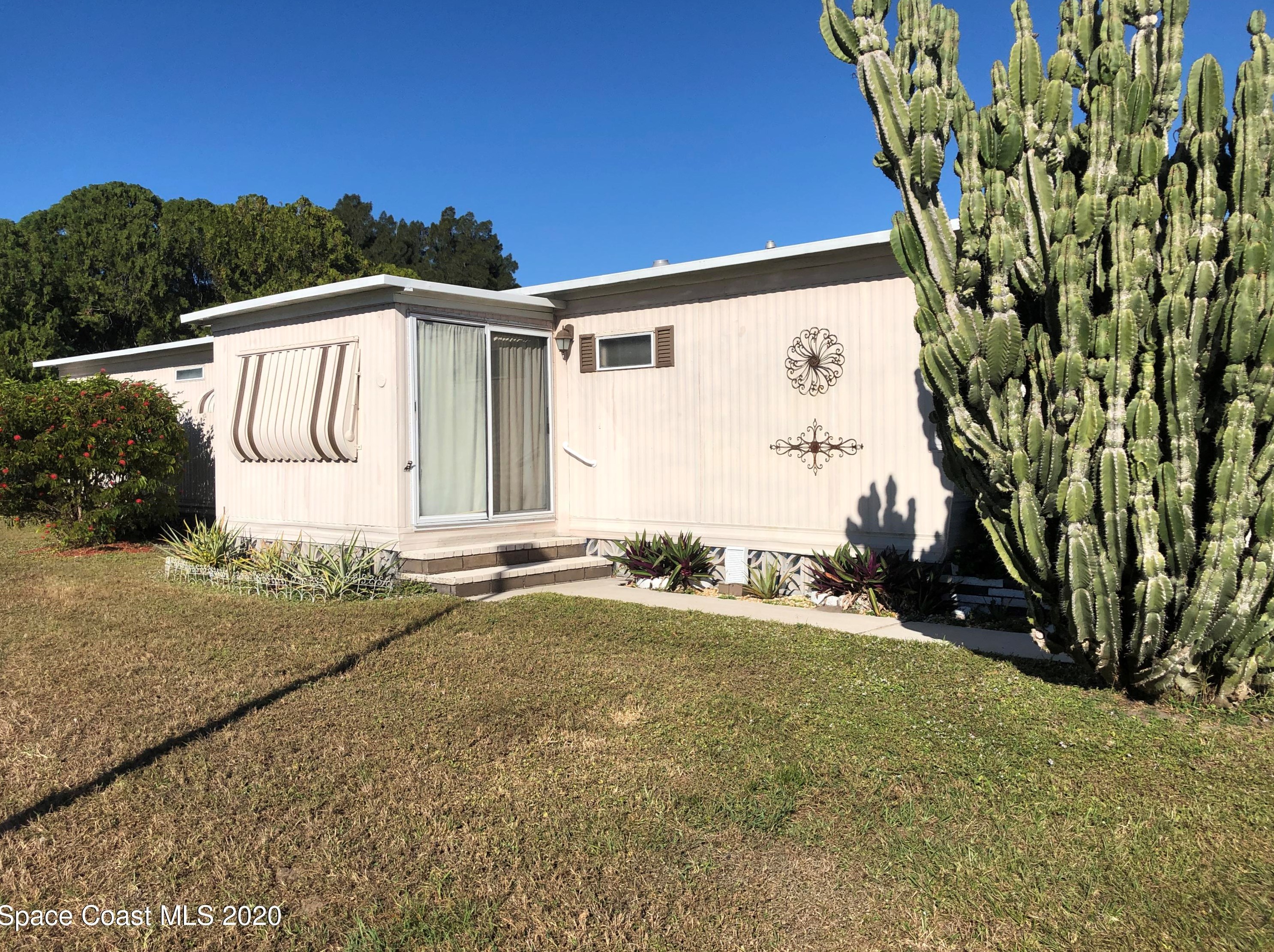 438 Holiday Park Blvd Ne, Melbourne, FL 32907