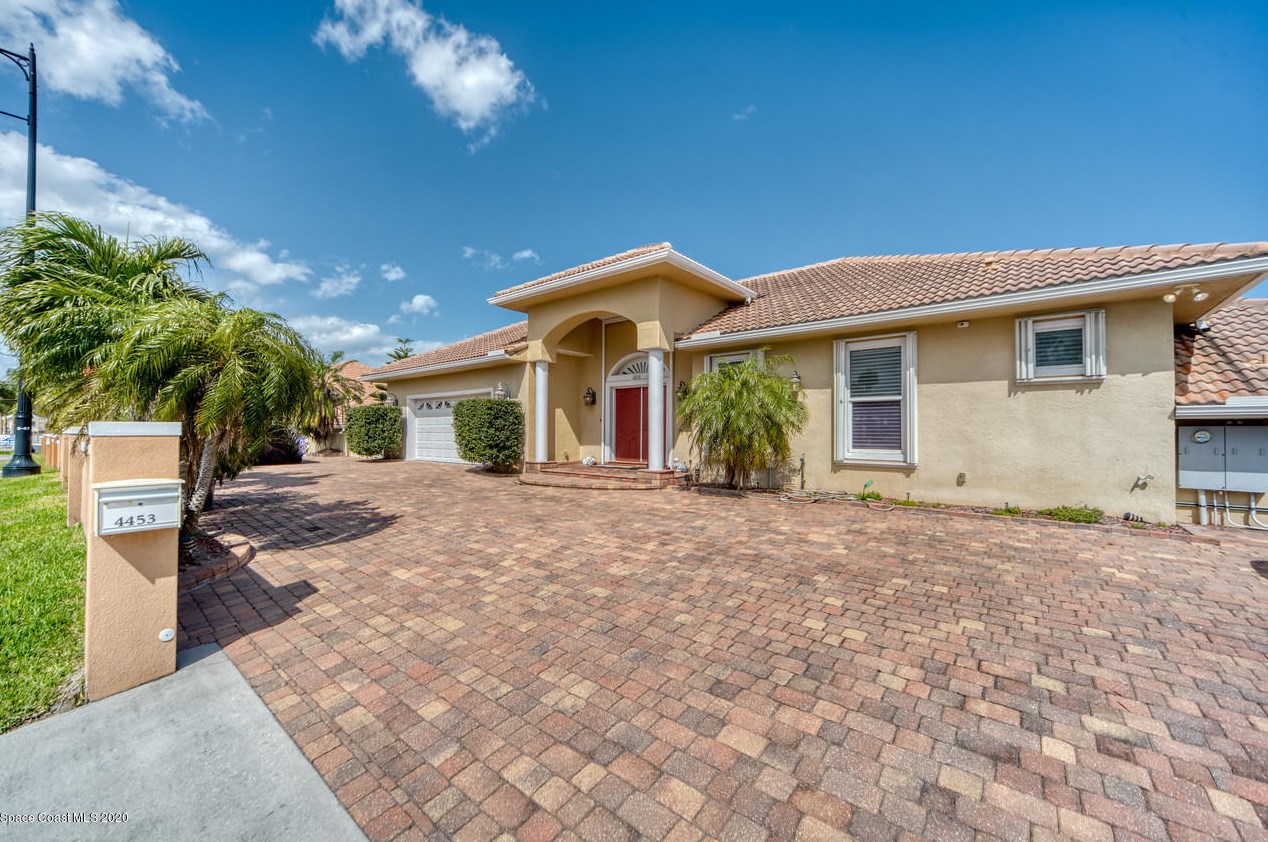 4453 Dixie Hwy, Melbourne FL  32905-4333 exterior