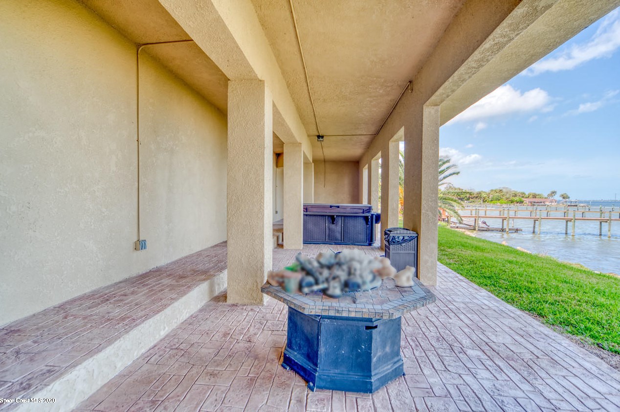 4453 Dixie Hwy, Melbourne FL  32905-4333 exterior