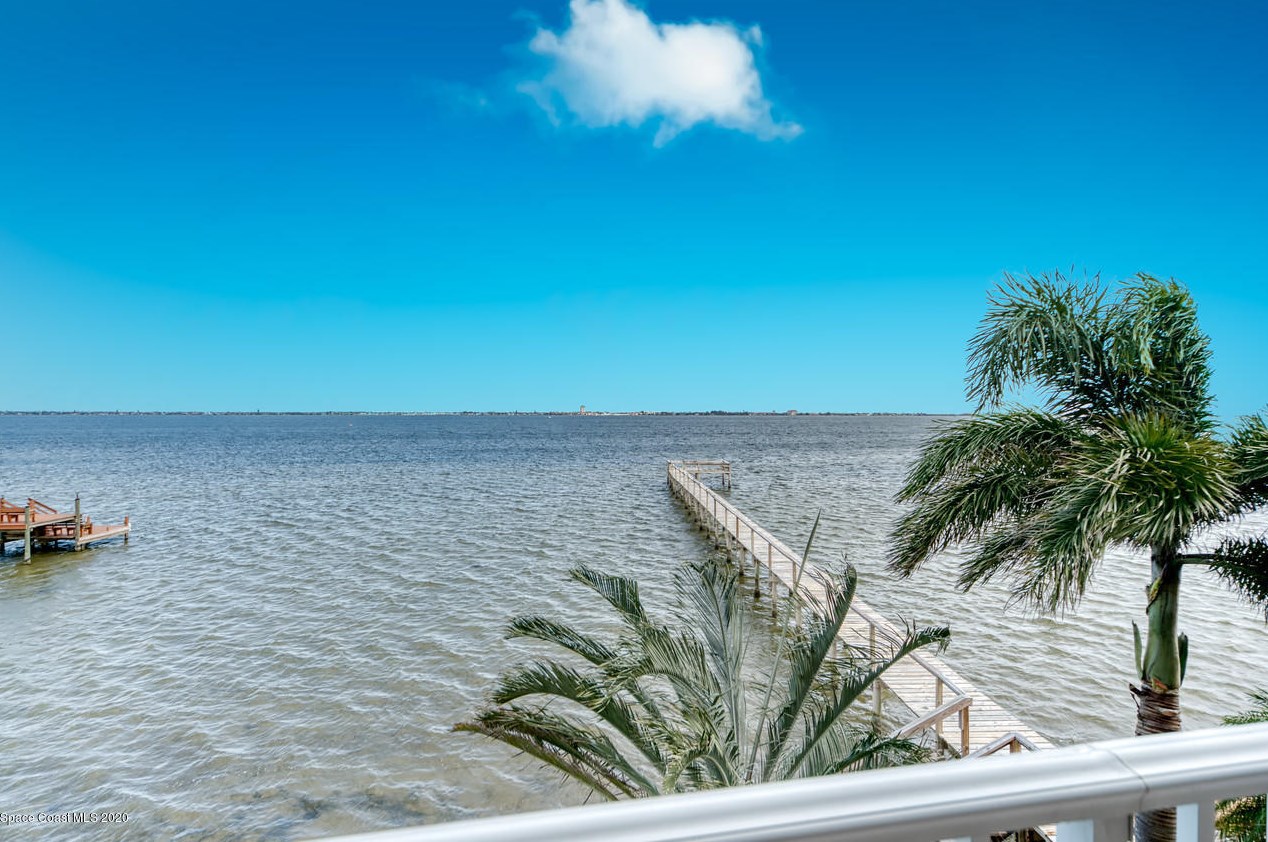 4453 Dixie Hwy, Melbourne FL  32905-4333 exterior