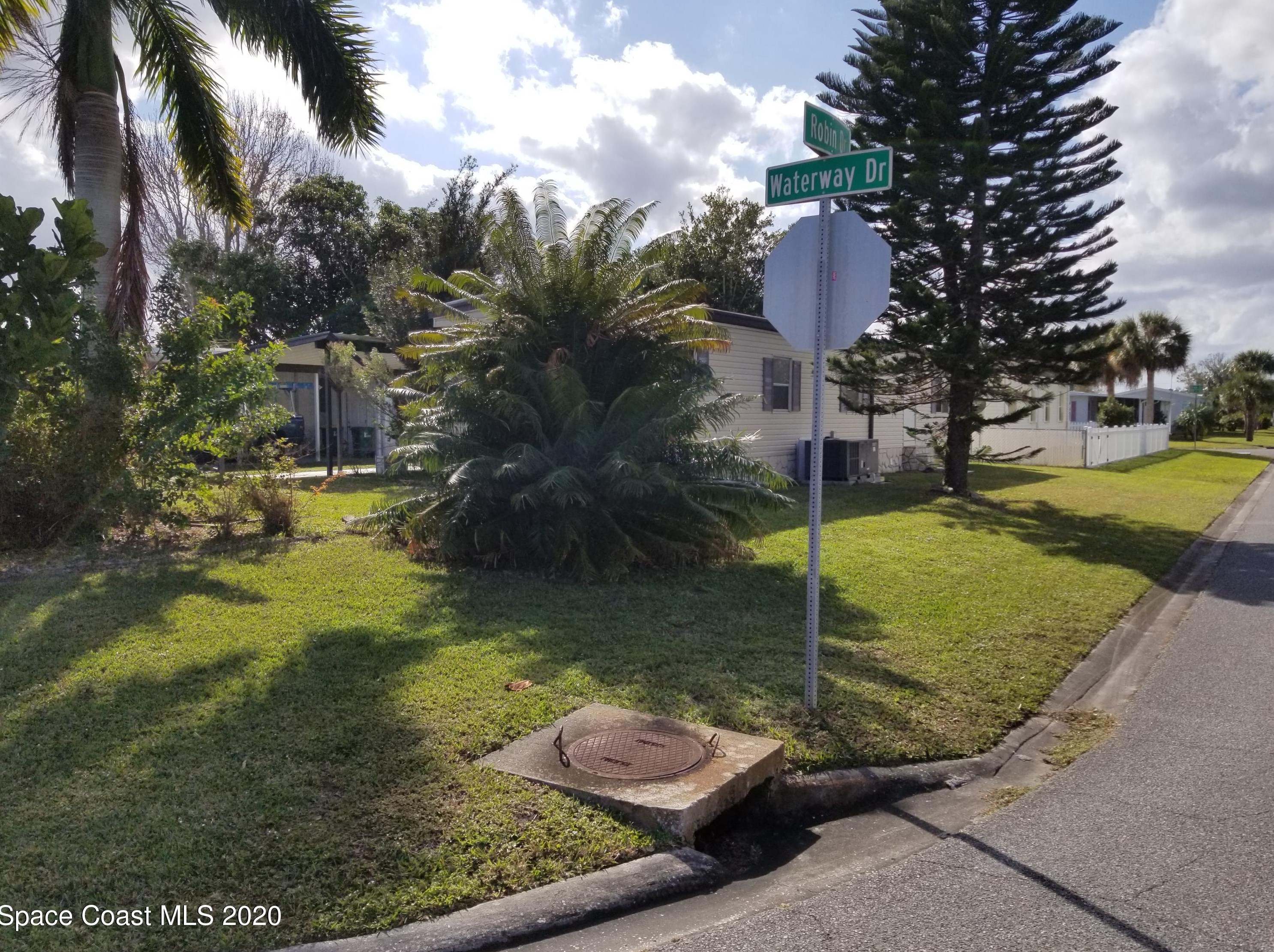 1251 Waterway Dr, Sebastian, FL 32976