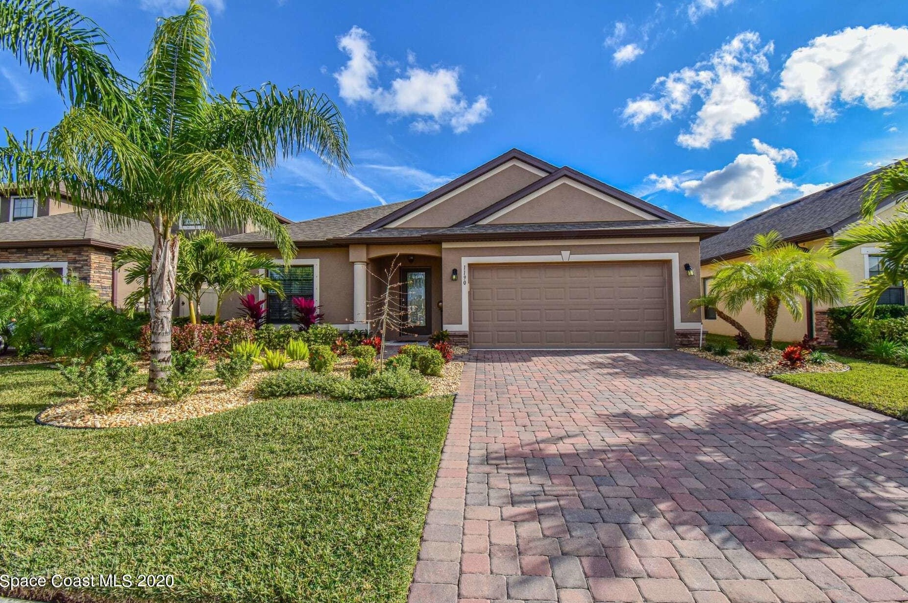 1190 Dillard Dr, Melbourne, FL 32909-2371