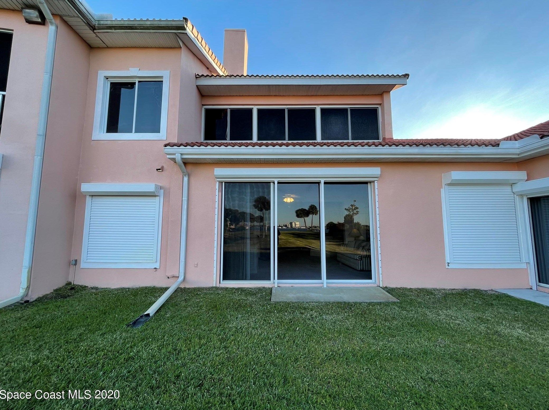 333 Tropical Trl, Merritt Island, FL 32952-4832