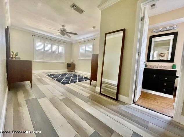 585 Paula Ave, Merritt Island FL 32953-6118 exterior