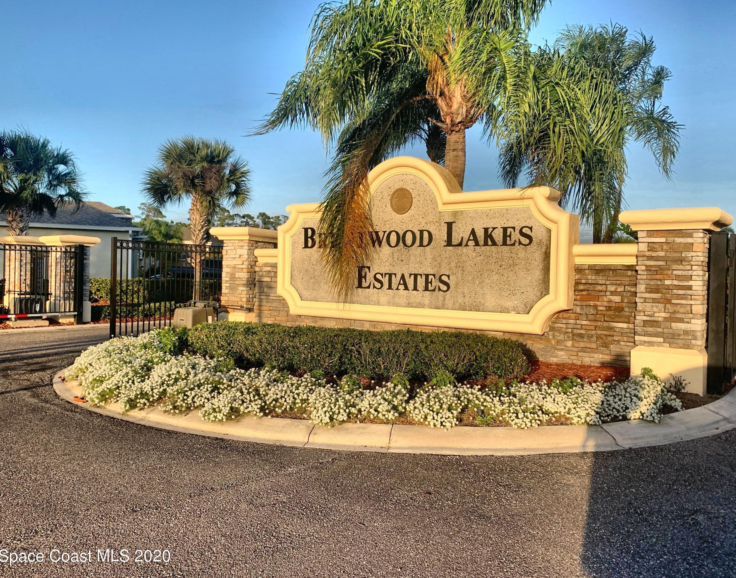 105 Wading Bird Cir, Melbourne, FL 32908-6411