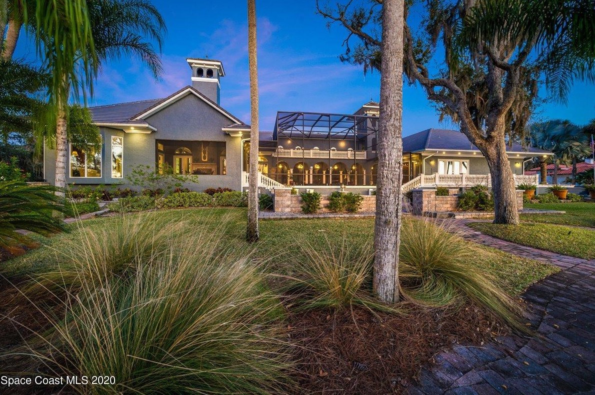 2920 Maritime Ln, Merritt Island, FL 32953-8249