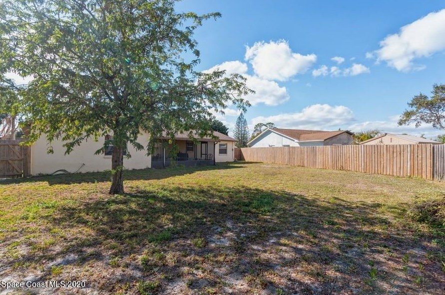 1481 Huff Ct, Melbourne, FL 32935-5363