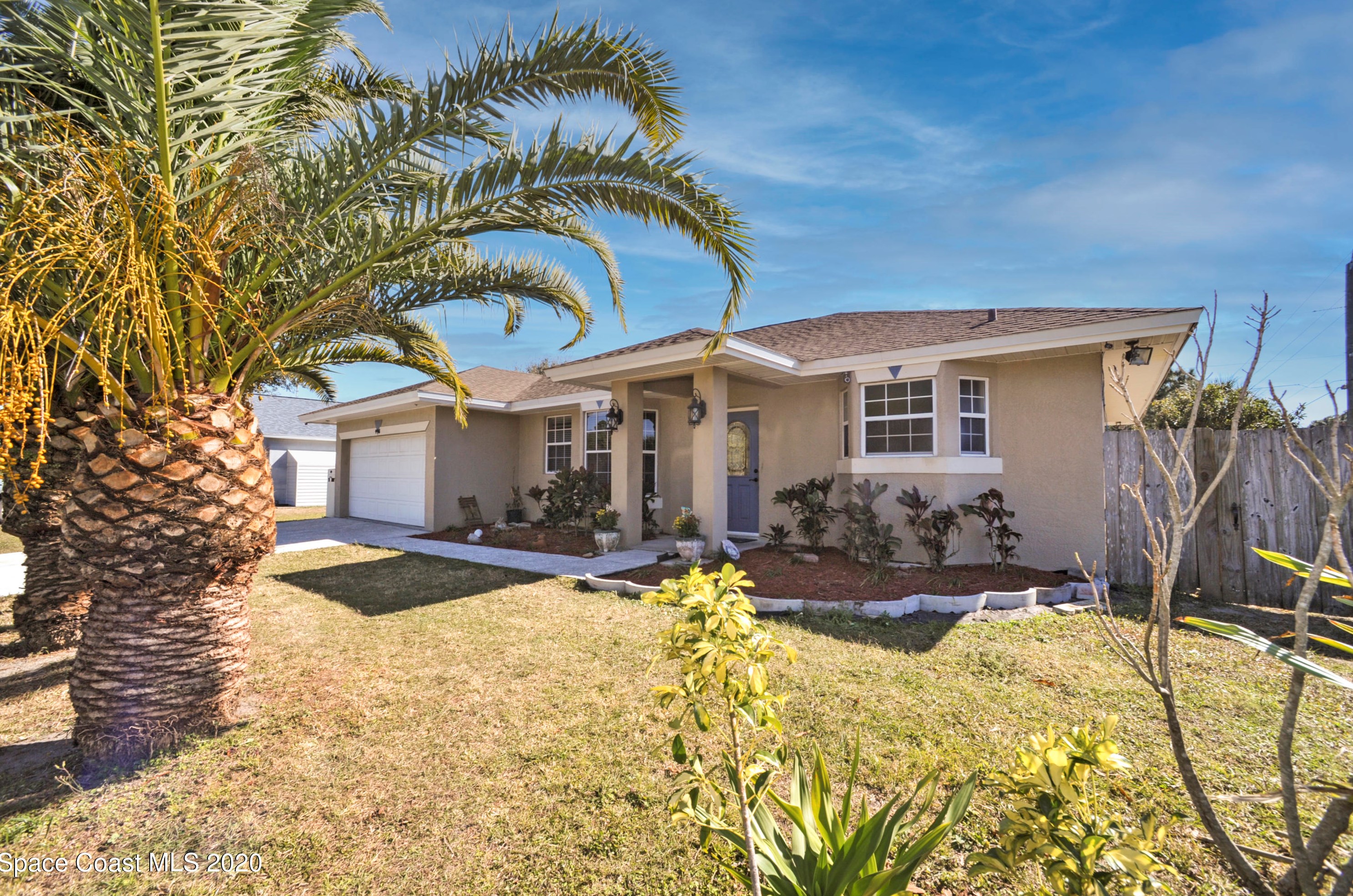 498 Gantry St, Melbourne, FL 32908-8101