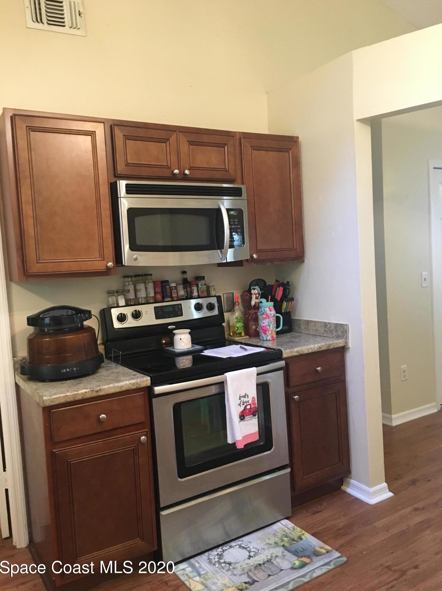 1222 Helliwell St, Melbourne, FL 32907-7979