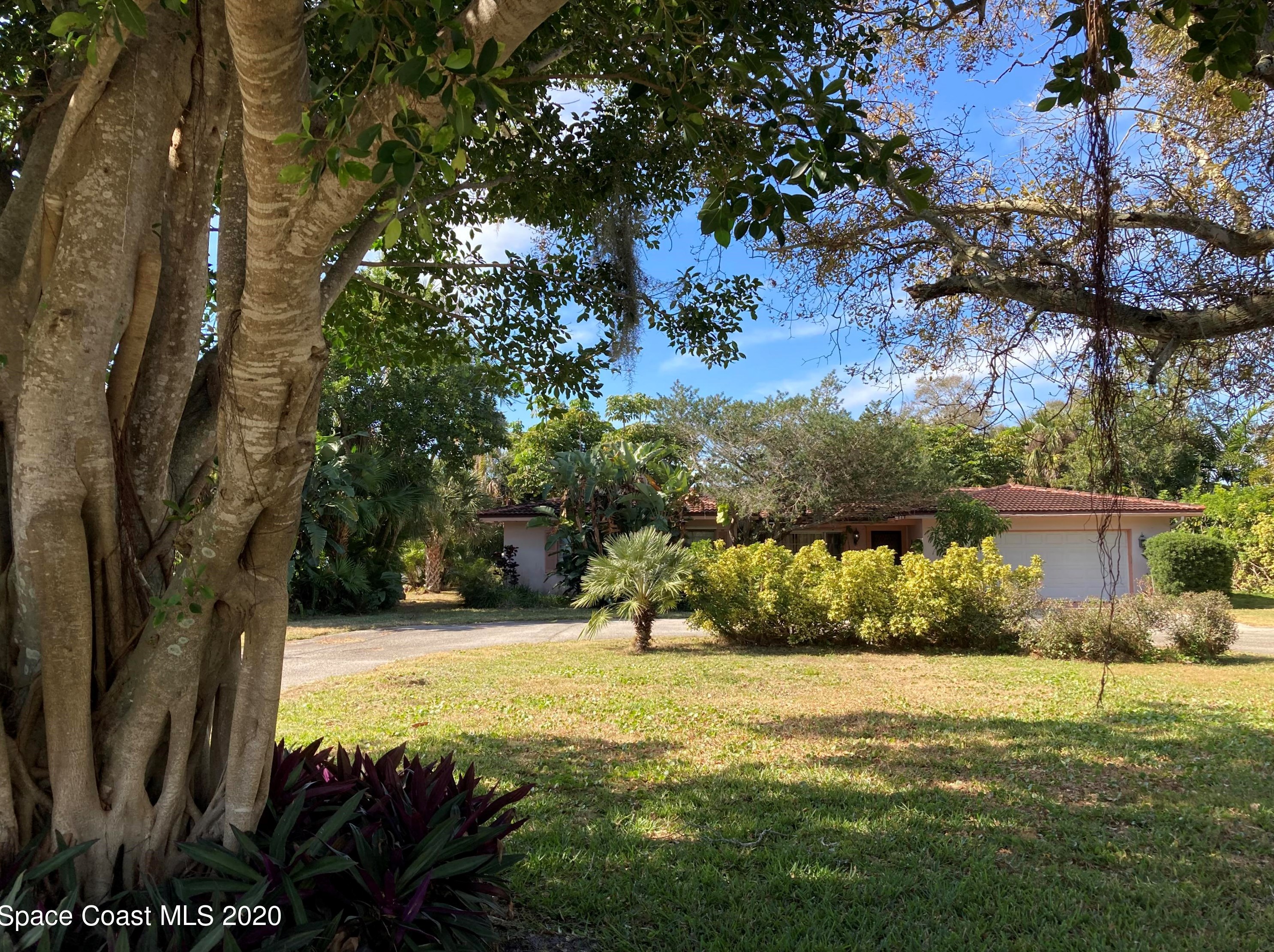 804 Riverside Dr, Melbourne, FL 32903-4258
