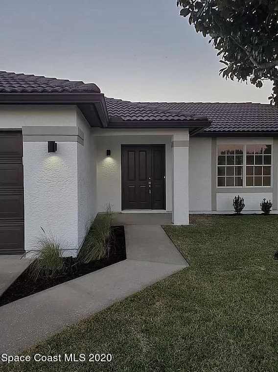 606 Bloke Ave, Melbourne, FL 32909-4654