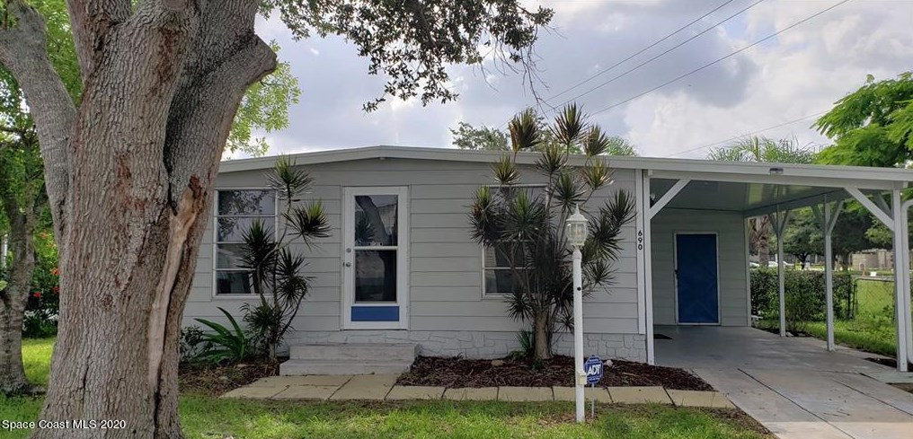690 Pinewood Blvd, Sebastian, FL 32976