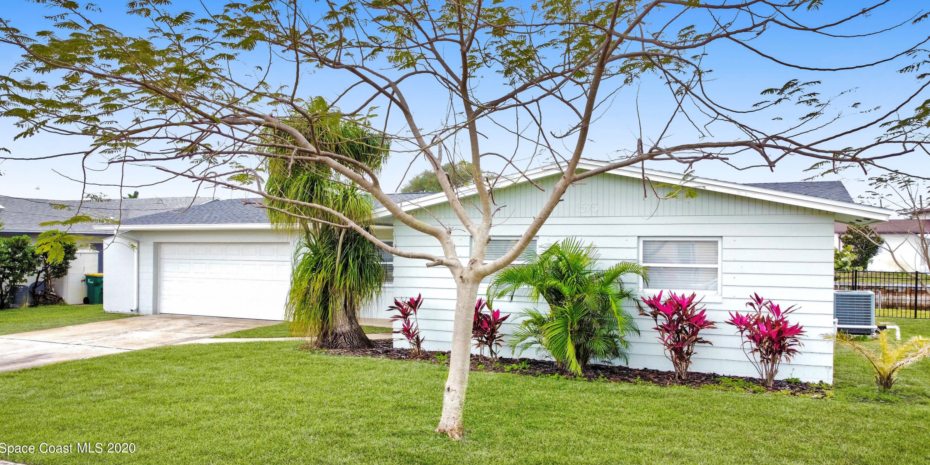 1575 Coral Ct, Merritt Island, FL 32952-5624