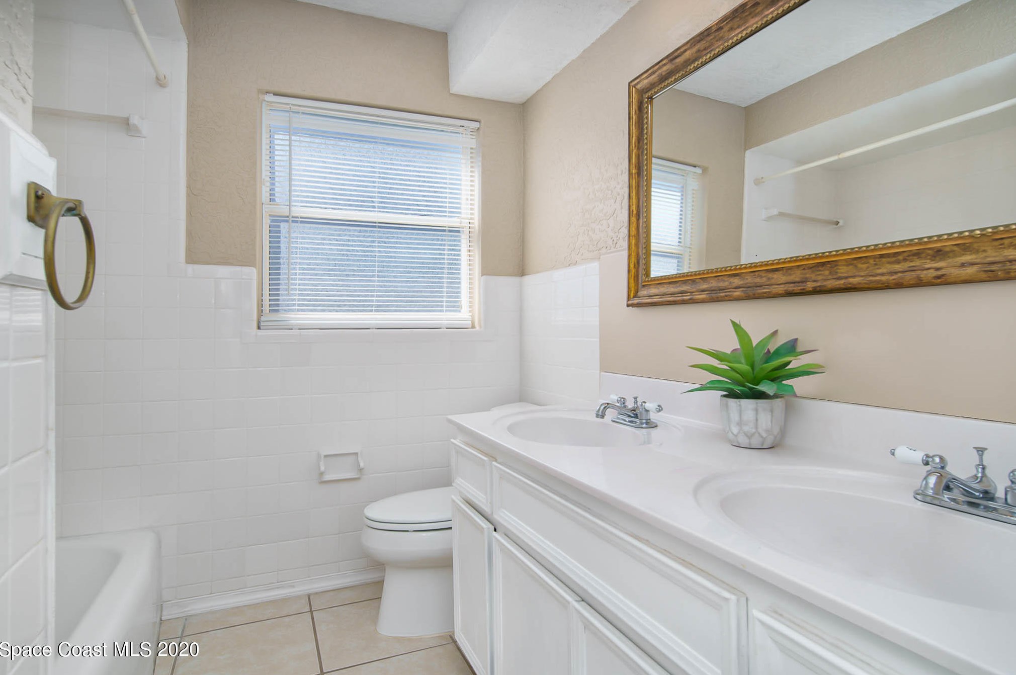 570 Needle Blvd, Merritt Island FL 32953-3316 exterior