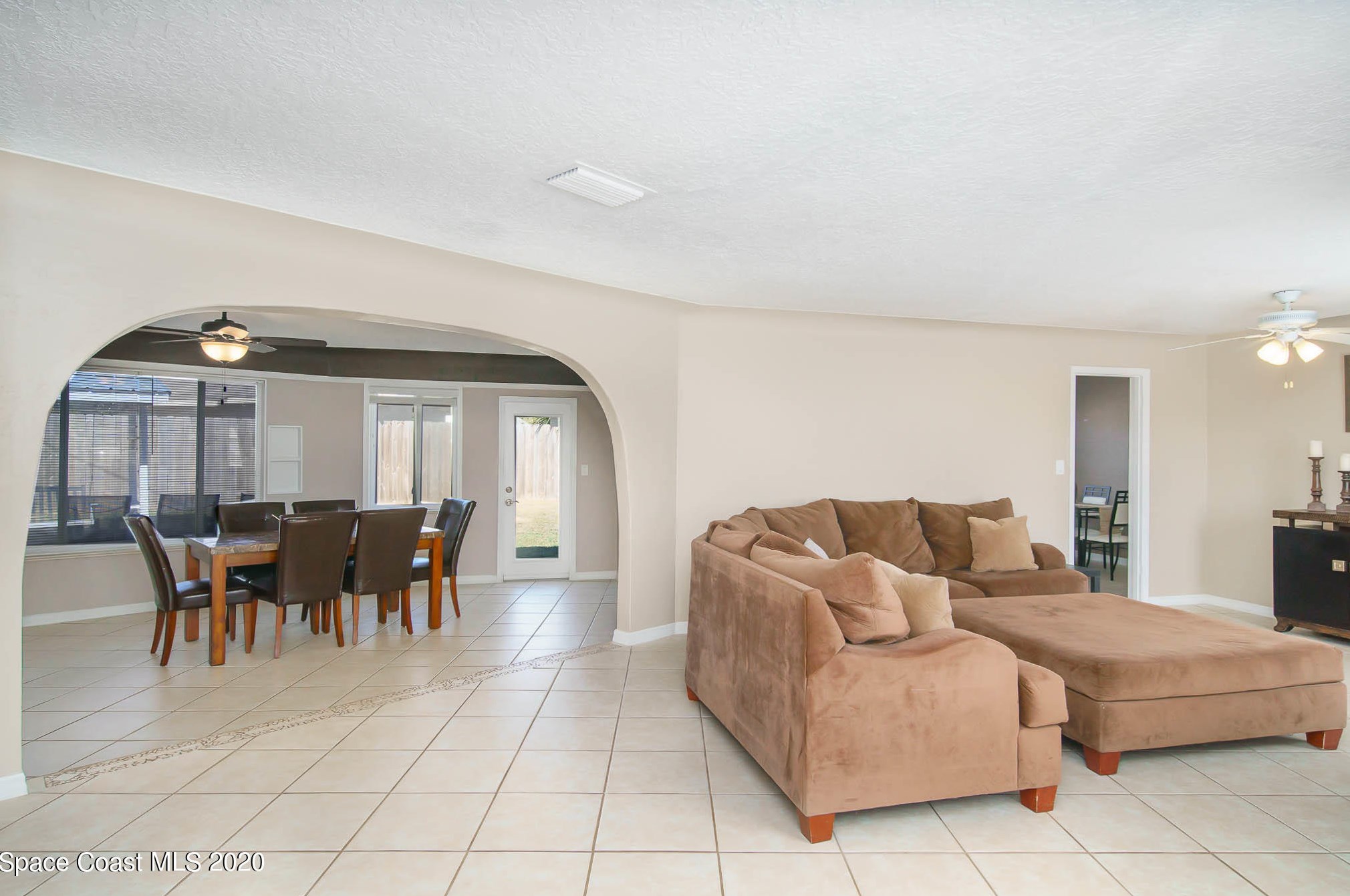 570 Needle Blvd, Merritt Island FL 32953-3316 exterior