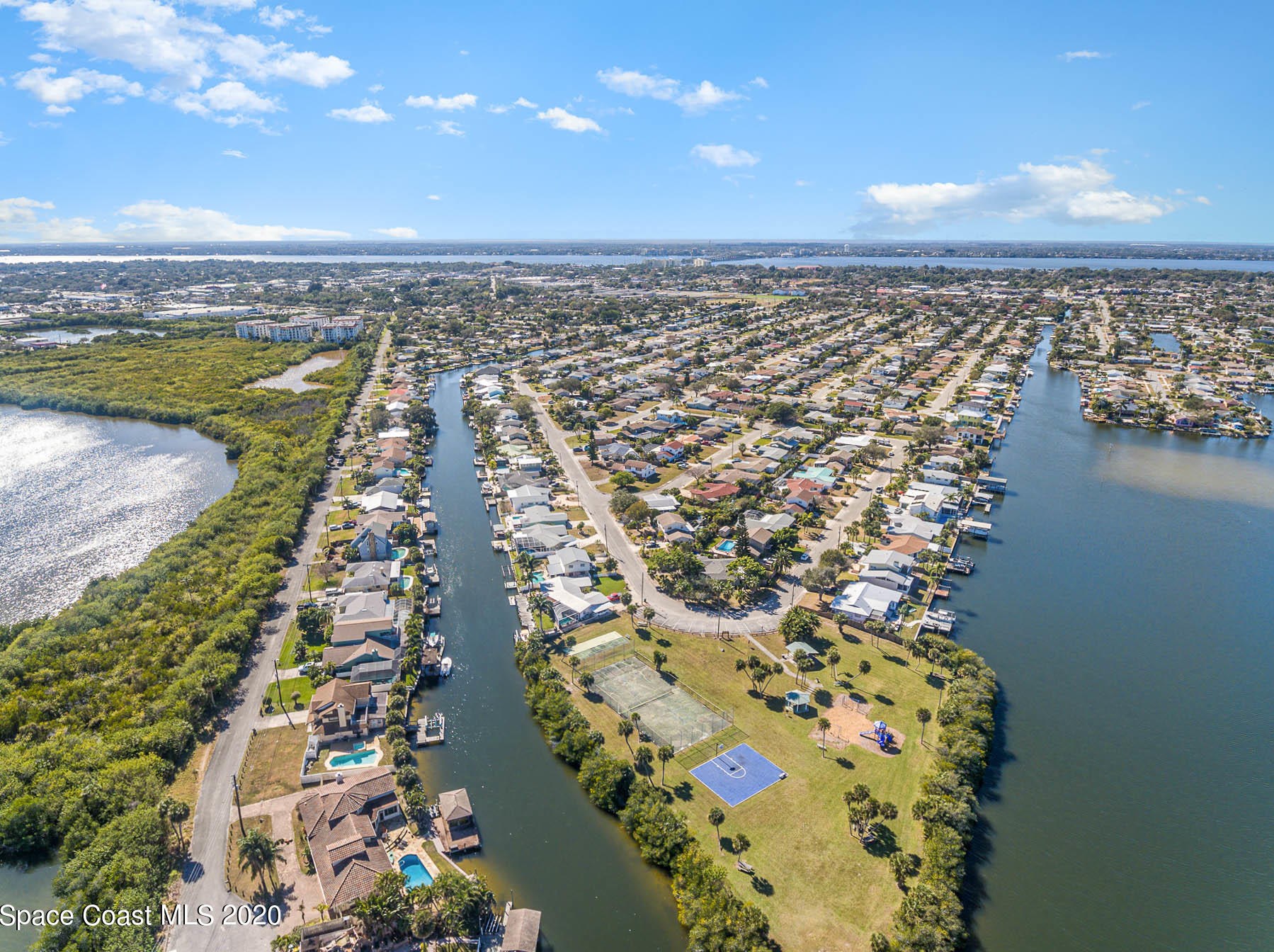 570 Needle Blvd, Merritt Island FL 32953-3316 exterior