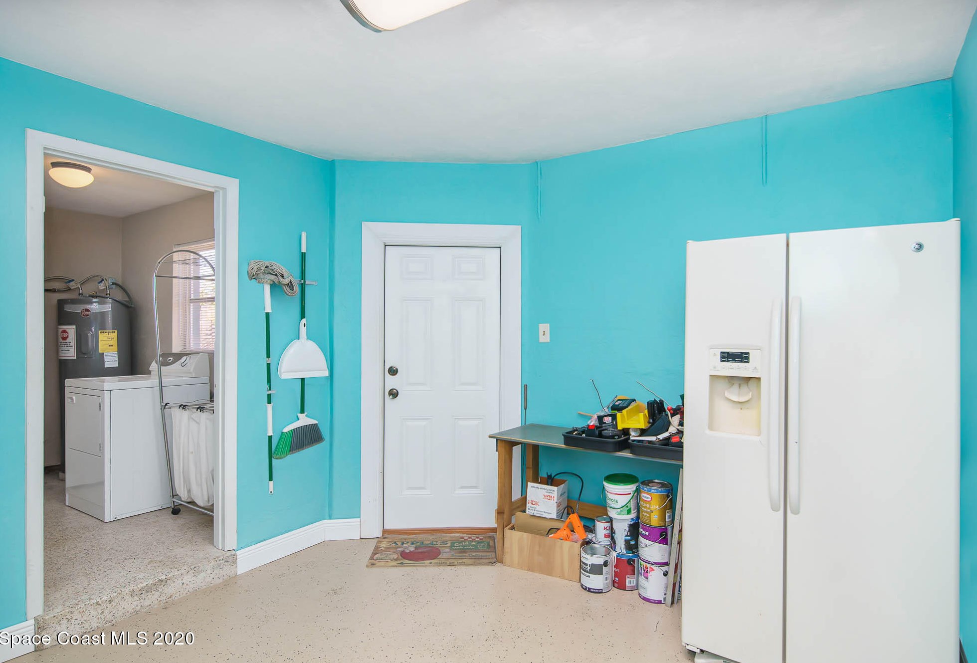 570 Needle Blvd, Merritt Island FL 32953-3316 exterior