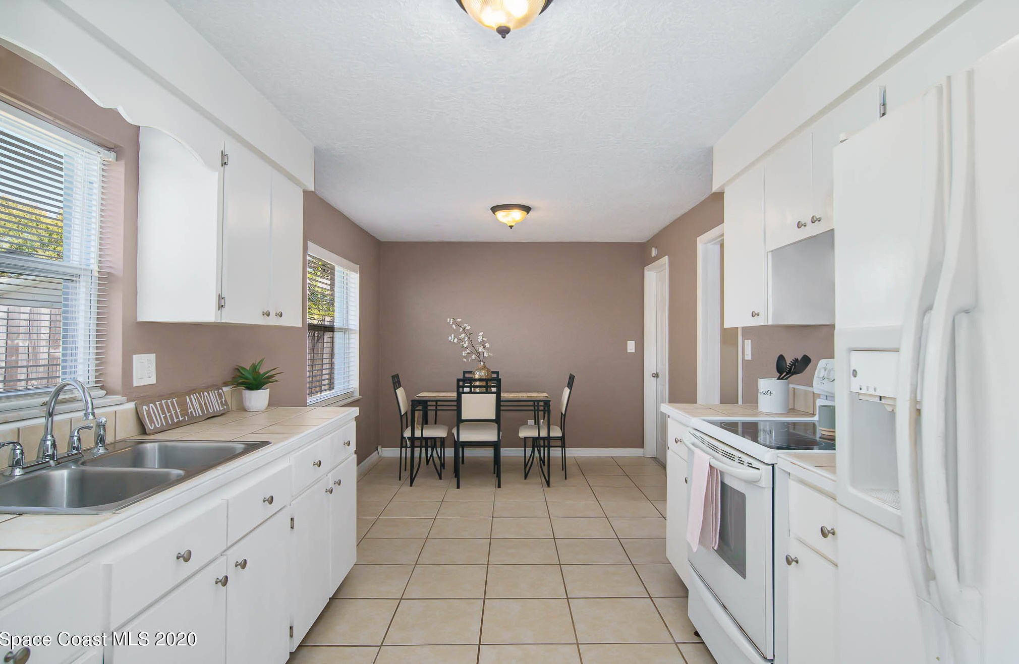 570 Needle Blvd, Merritt Island FL 32953-3316 exterior