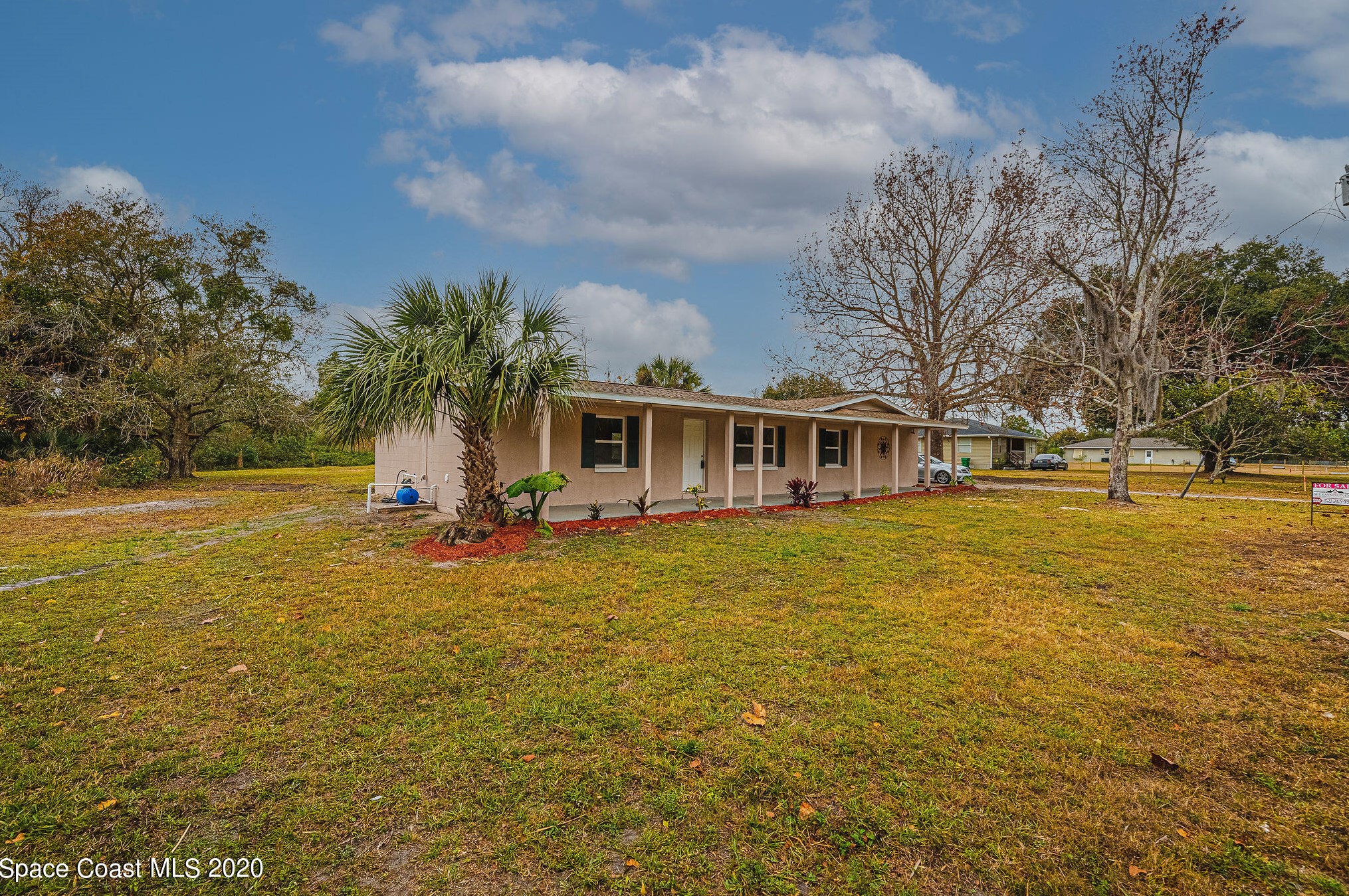 5460 Holland Dr, Mims, FL 32754