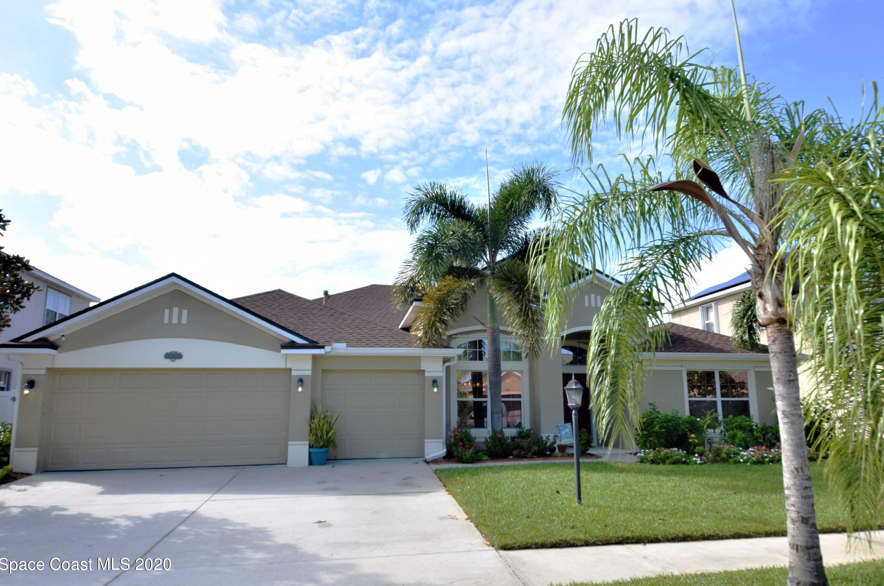 4679 Chastain Dr, Melbourne, FL 32940-1273