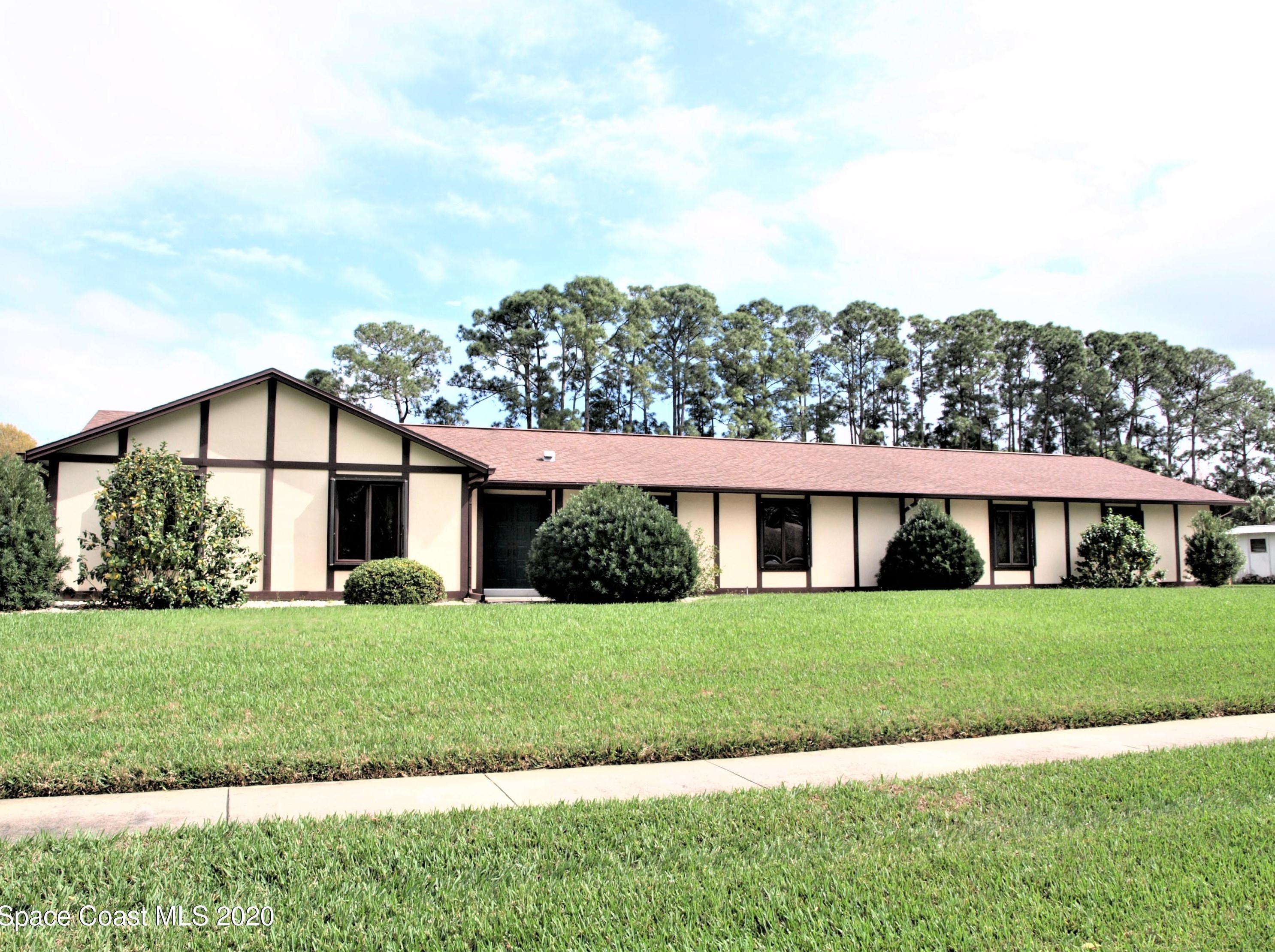 624 Sugar Pine Dr, Melbourne, FL 32904-1962