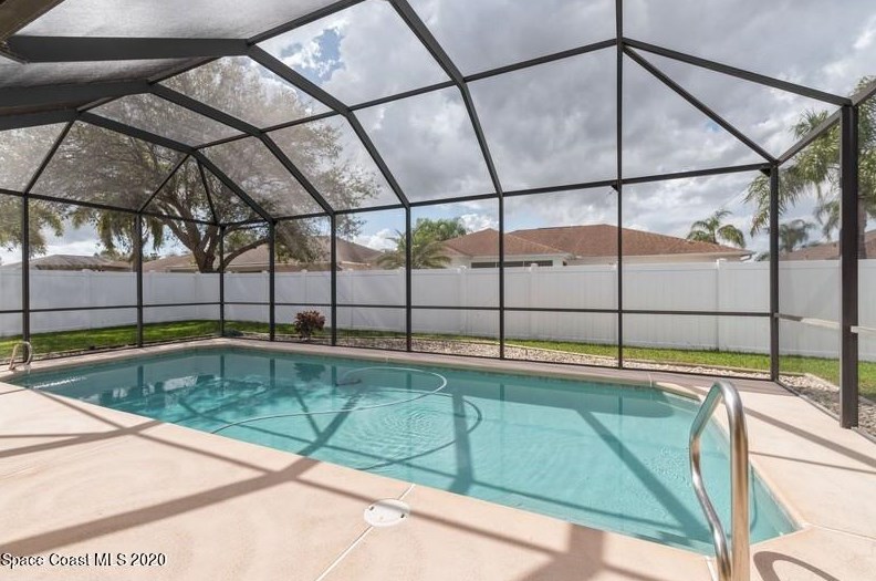 812 Del Mar Cir, Melbourne, FL 32904-7302