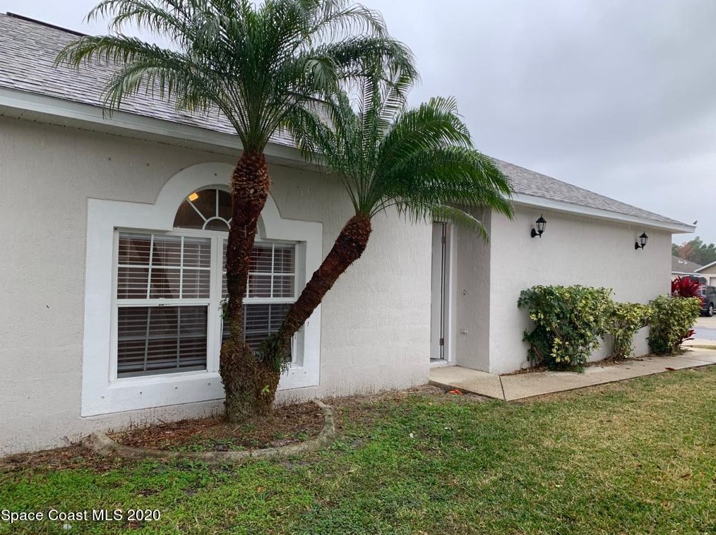 2157 Redwood Cir, Melbourne, FL 32905-4001