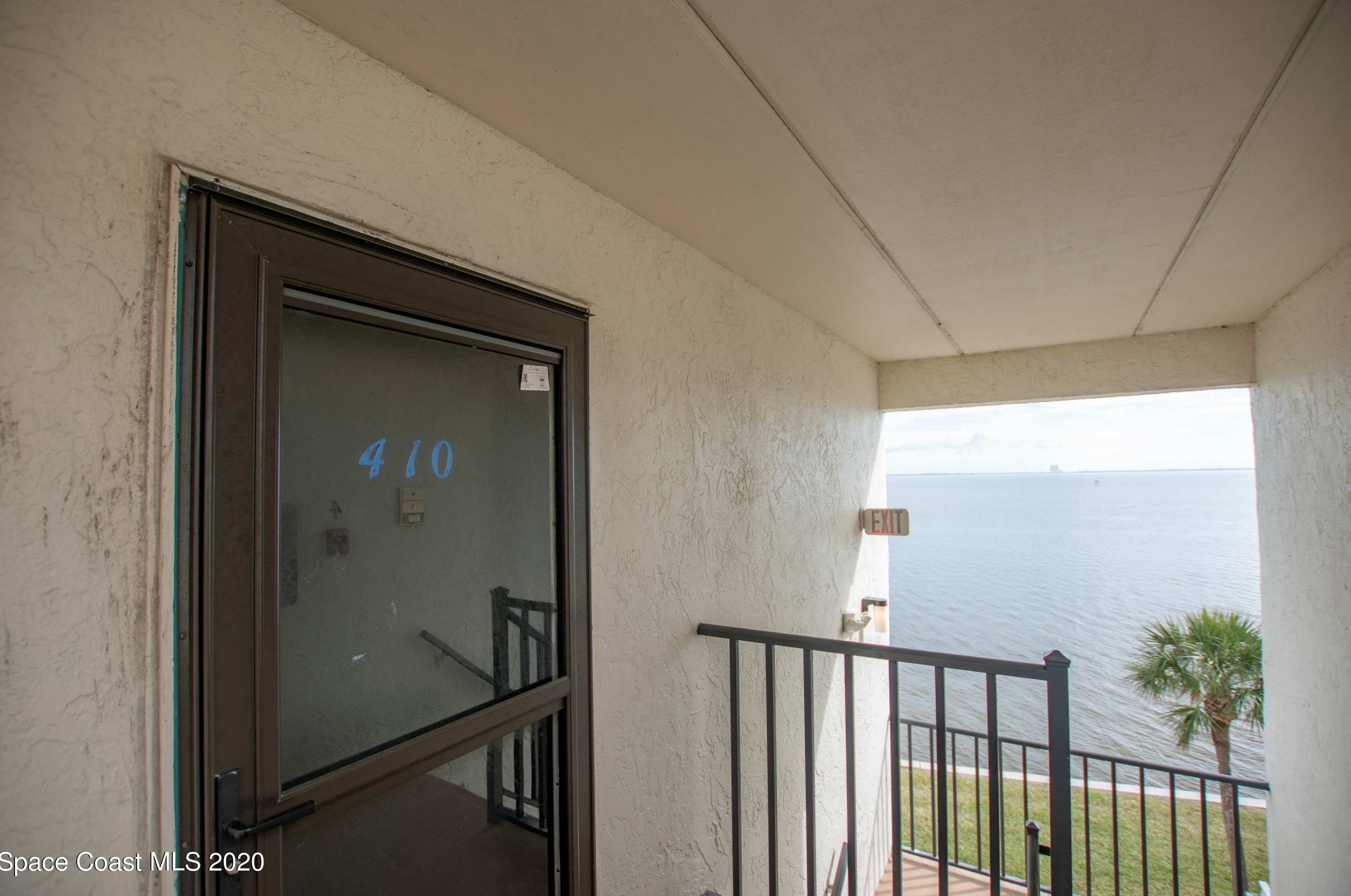 2465 S Washington Ave #410, Titusville, FL 32780