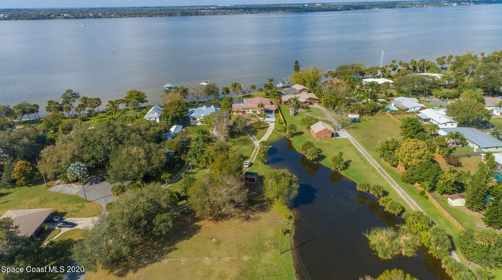 600 Lucas Pl, Merritt Island, FL 32953