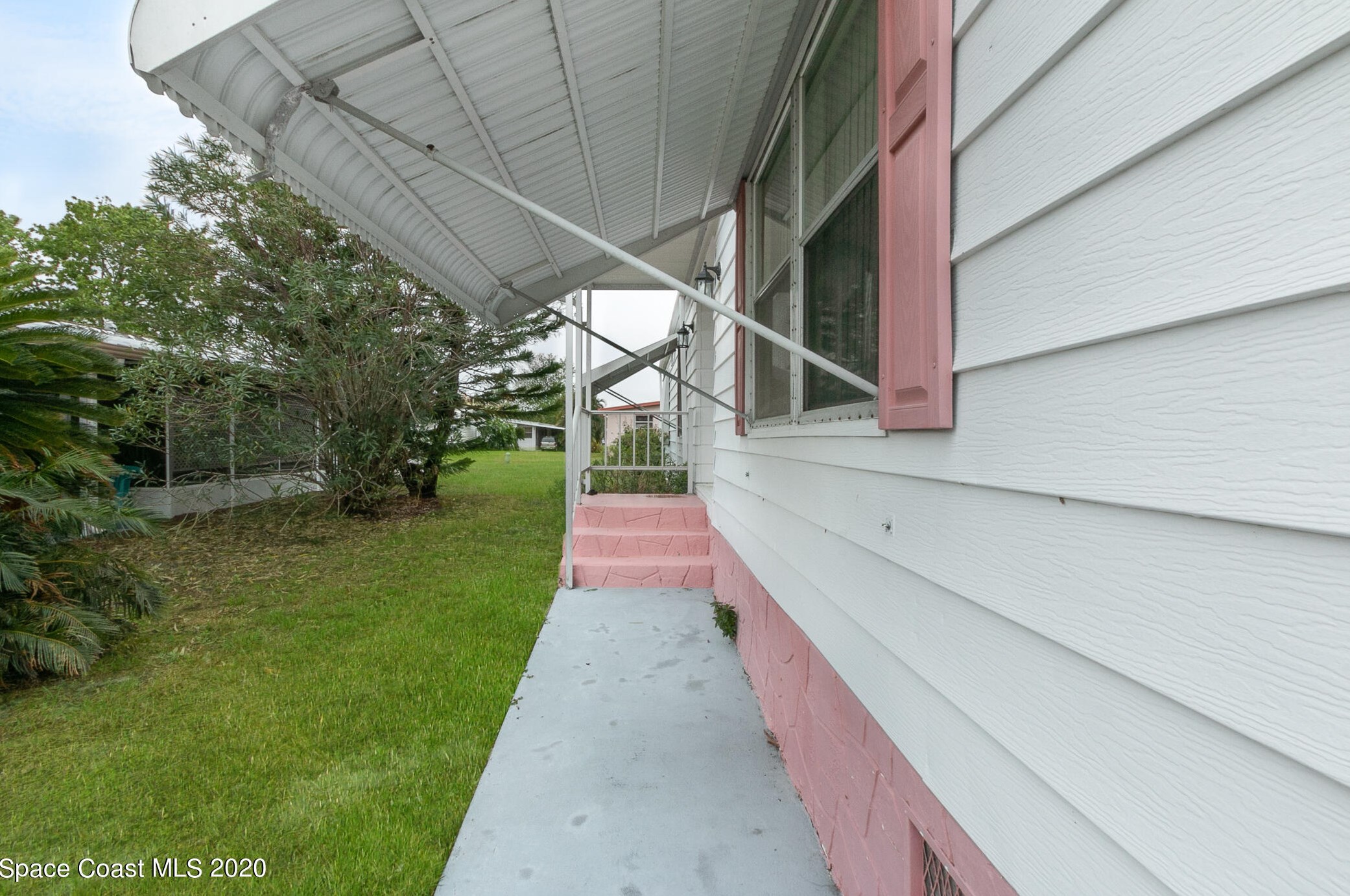 526 Ruth Cir, Melbourne, FL 32904-5731