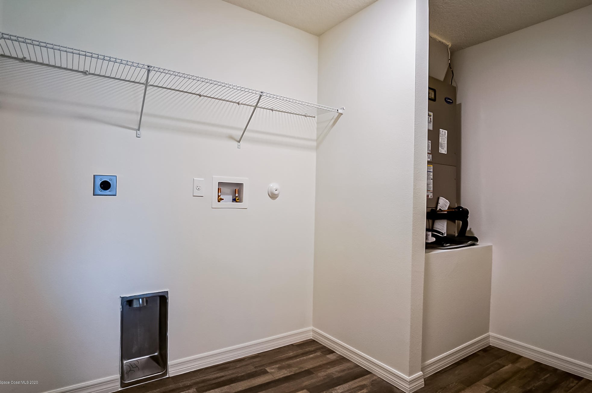 580 Osmosis Dr, Melbourne FL 32908-1440 exterior