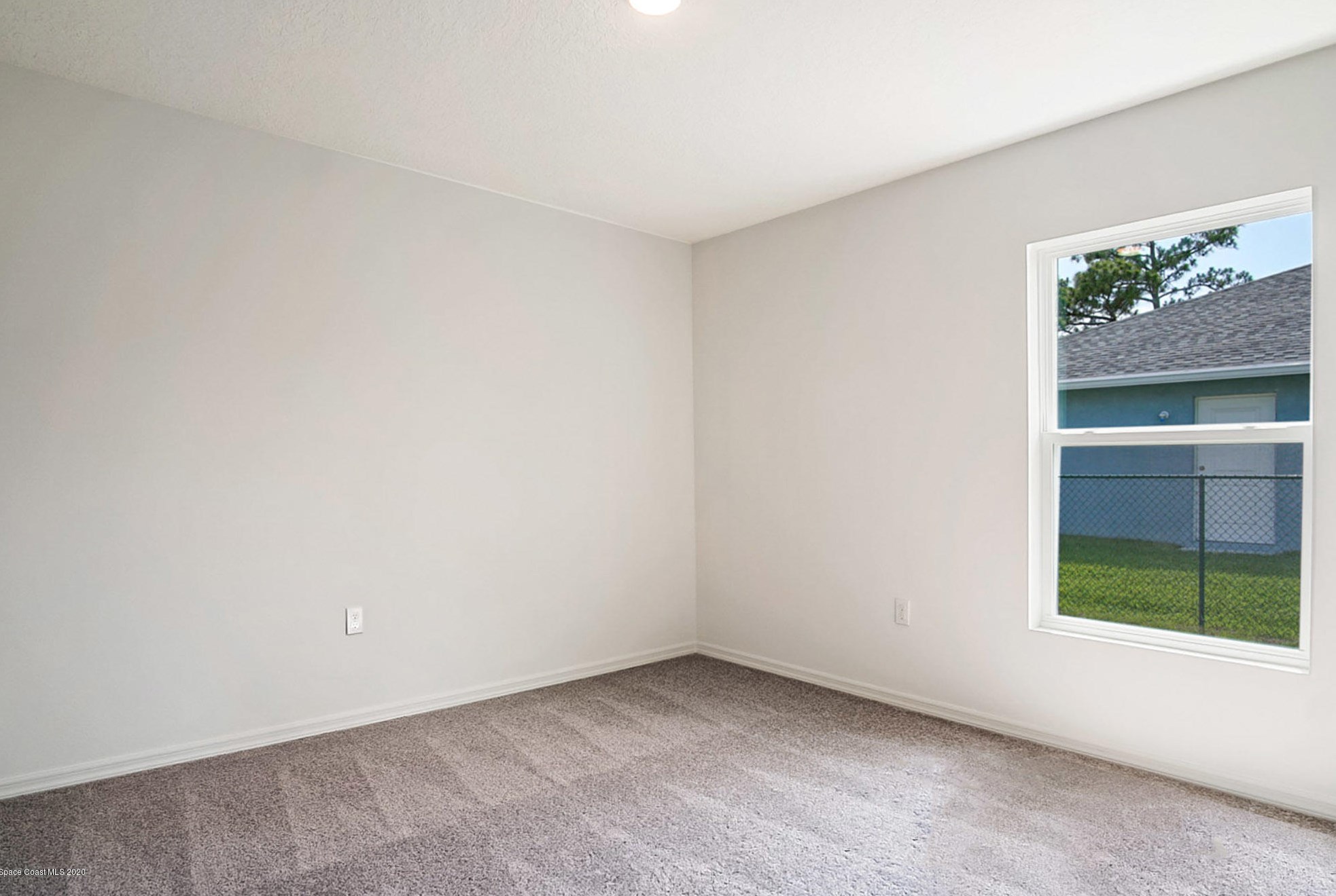 580 Osmosis Dr, Melbourne FL 32908-1440 exterior