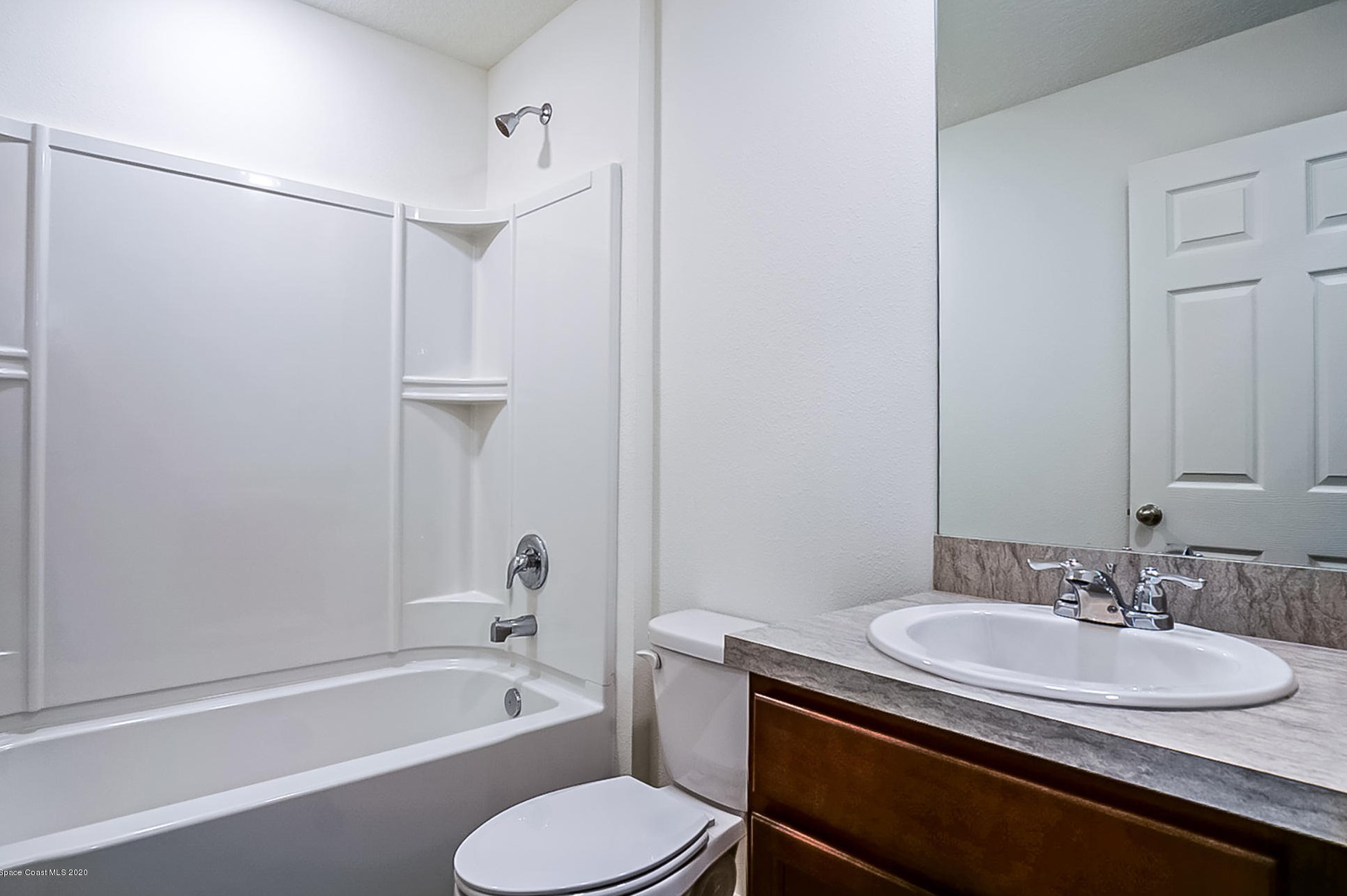 580 Osmosis Dr, Melbourne FL 32908-1440 exterior