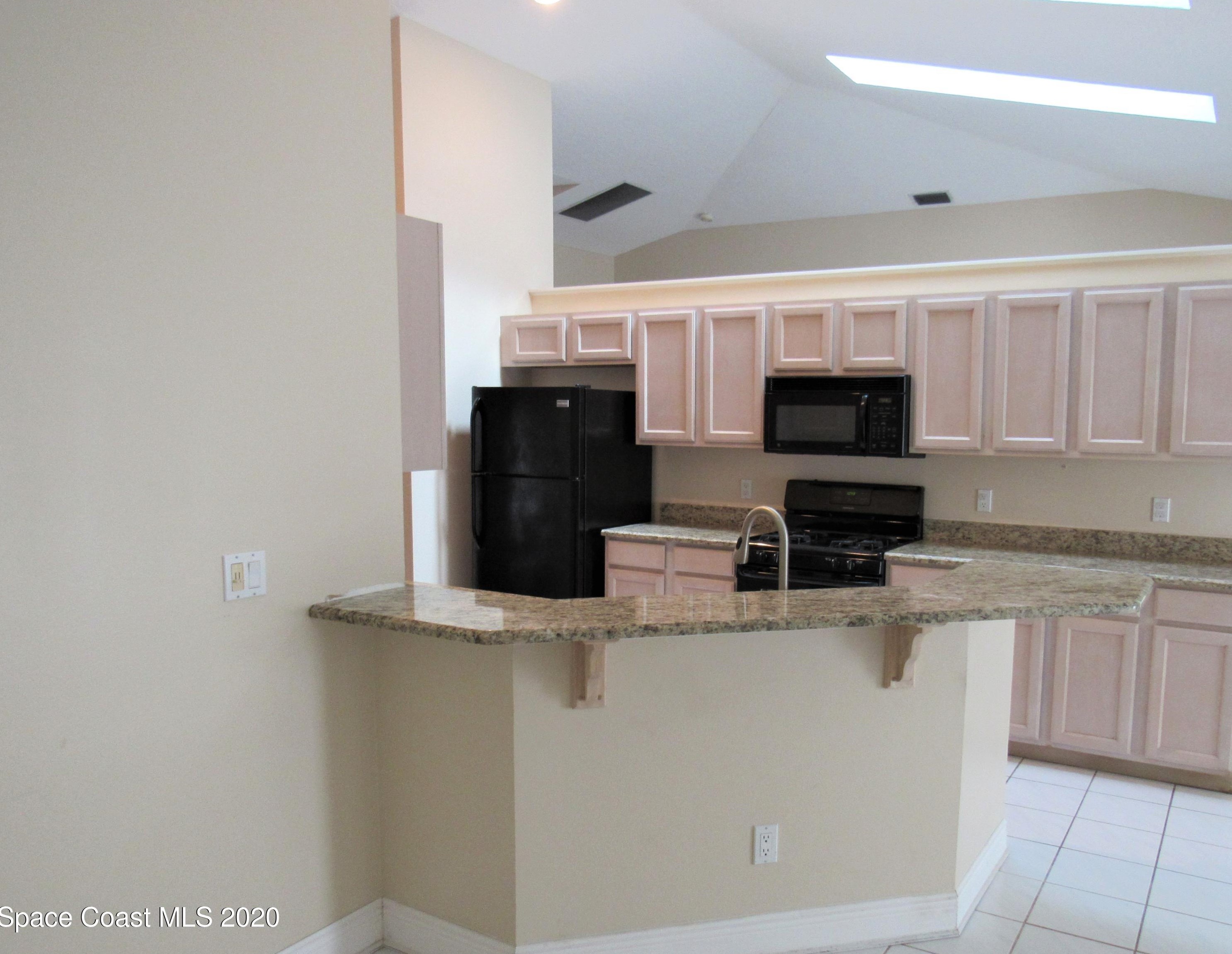 2713 Summer Lake Ct, Melbourne, FL 32940