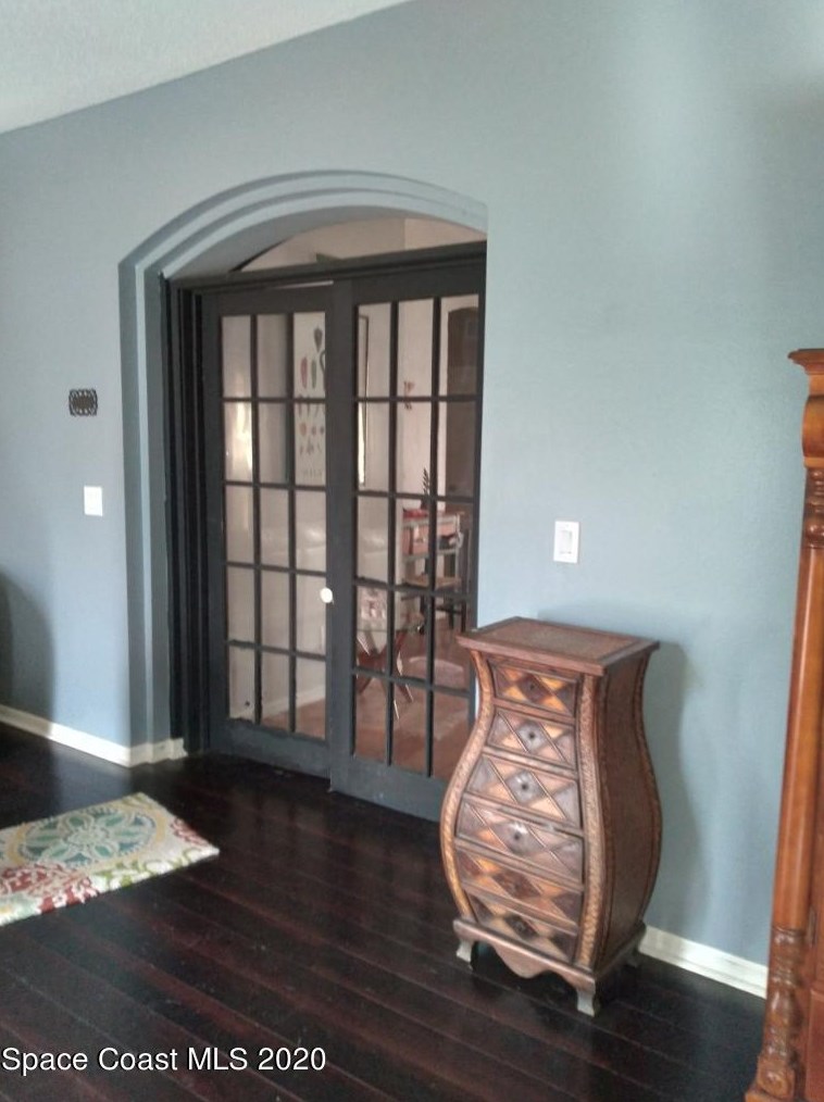 563 Hammond St, Melbourne, FL 32908-4724