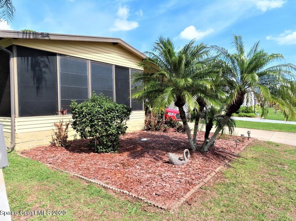 246 Kiwi Dr, Sebastian, FL 32976