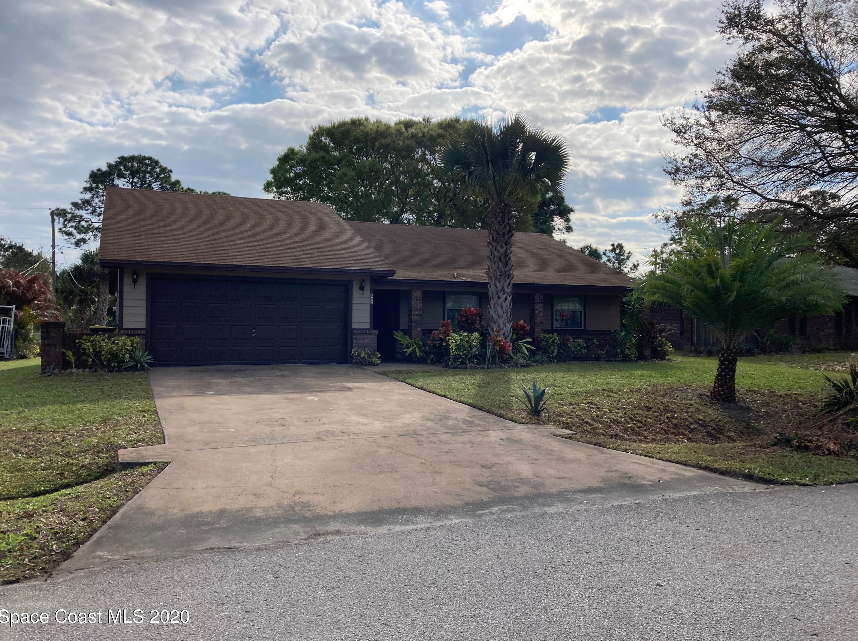 883 Isar Ave, Melbourne, FL 32907-8278