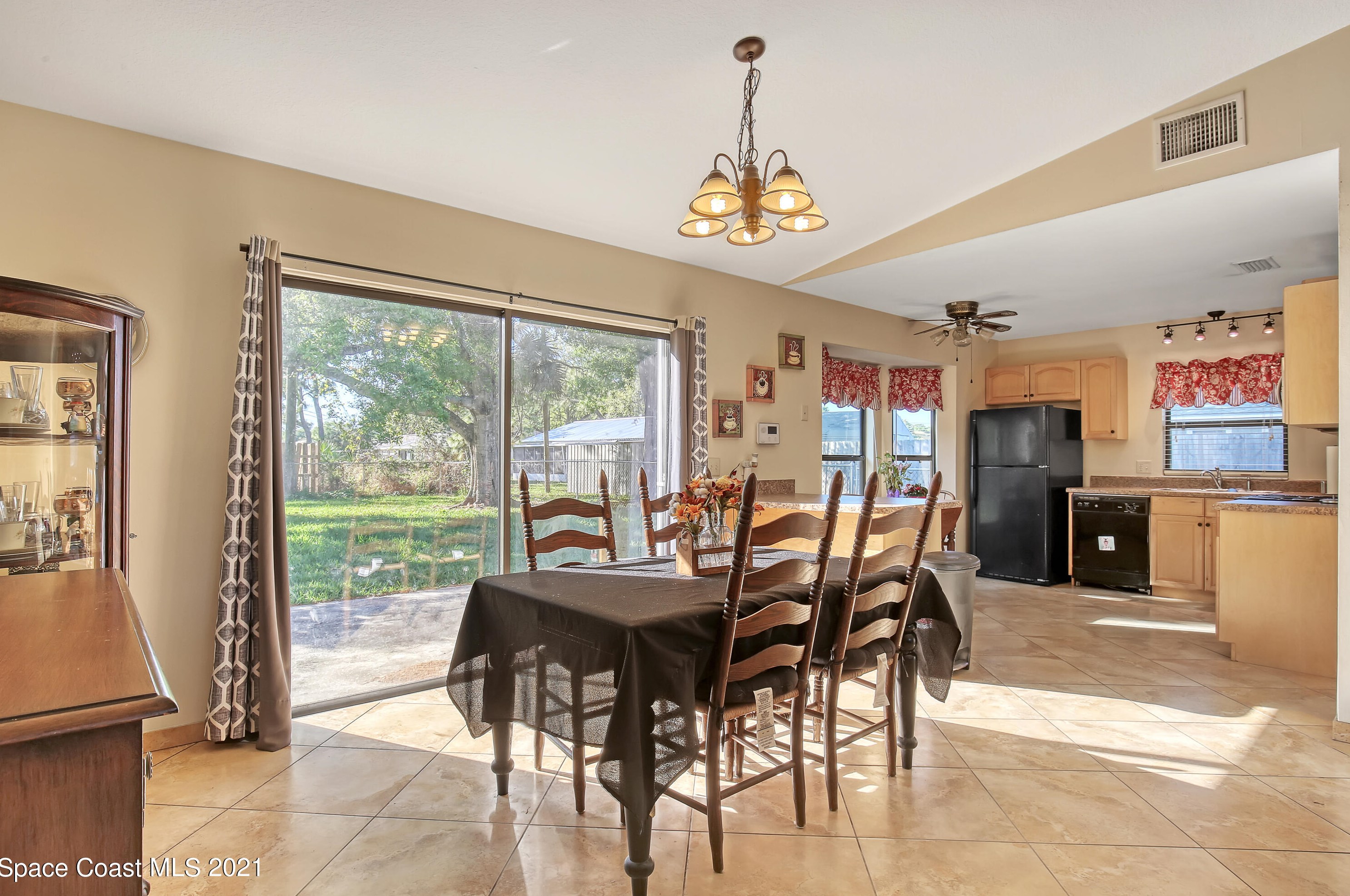 256 Wavecrest Ave, Melbourne, FL 32907-2419
