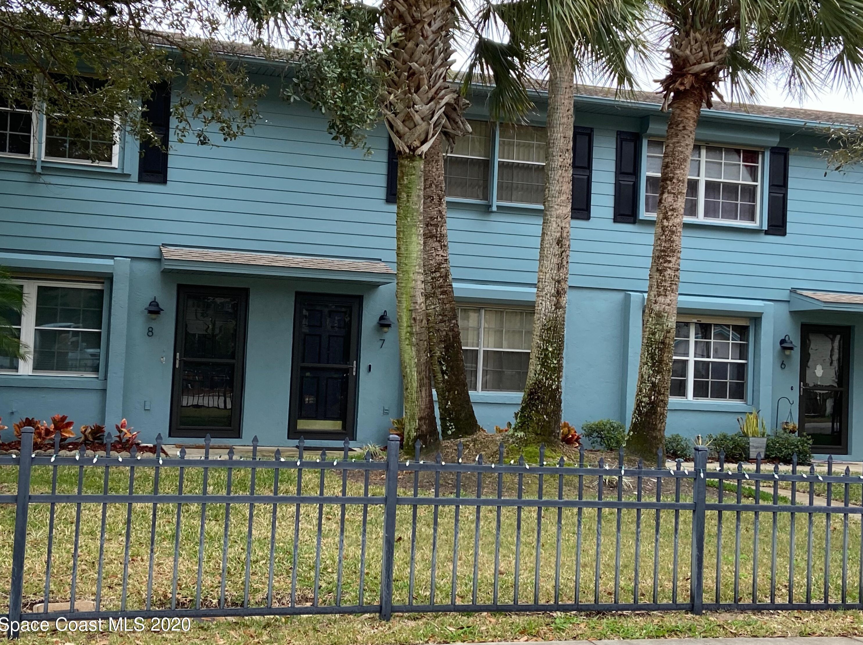 101 Pine St, New Smyrna FL  32169-2571 exterior