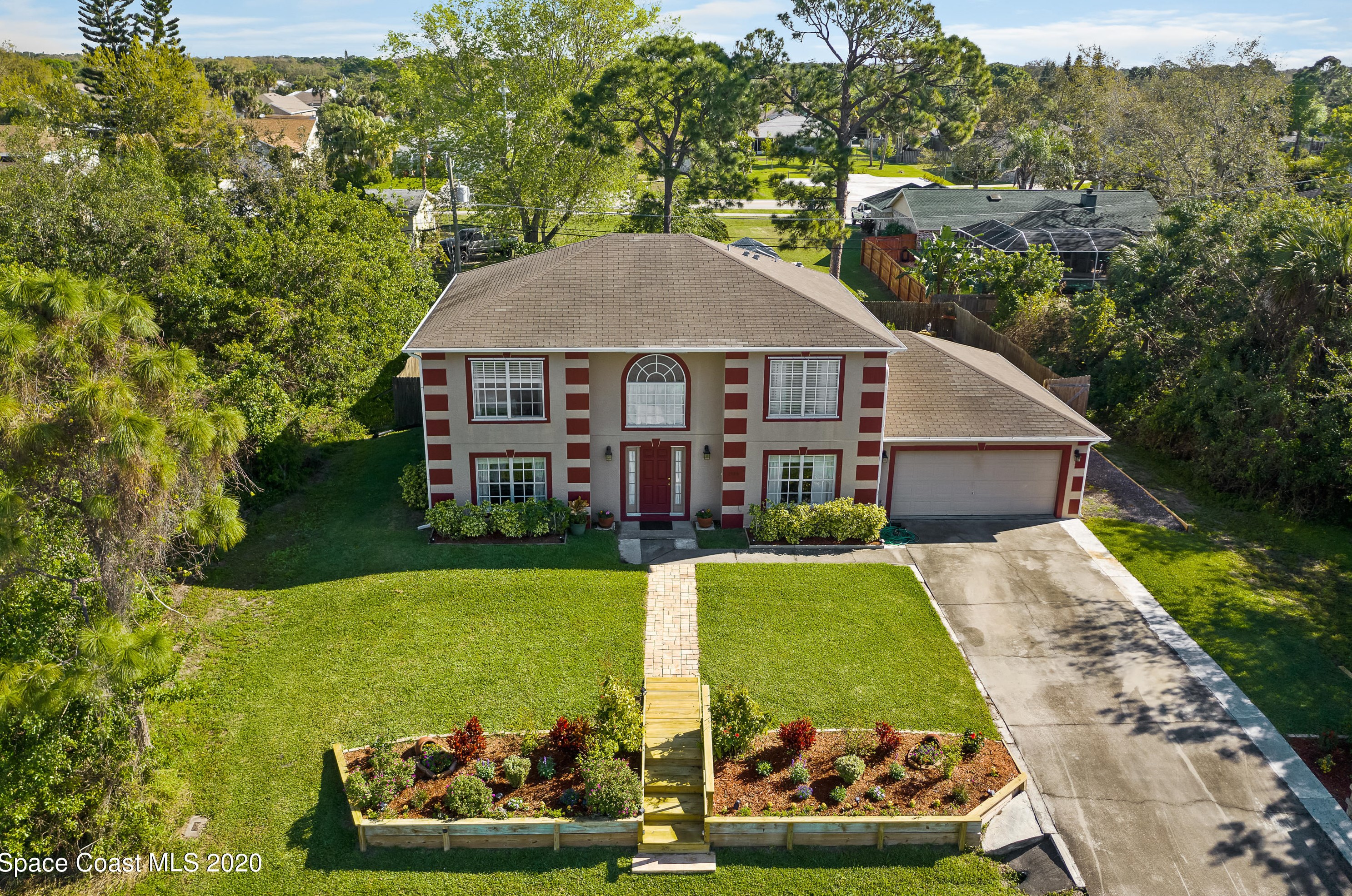 1586 Eastlake Ln, Sebastian, FL 32958