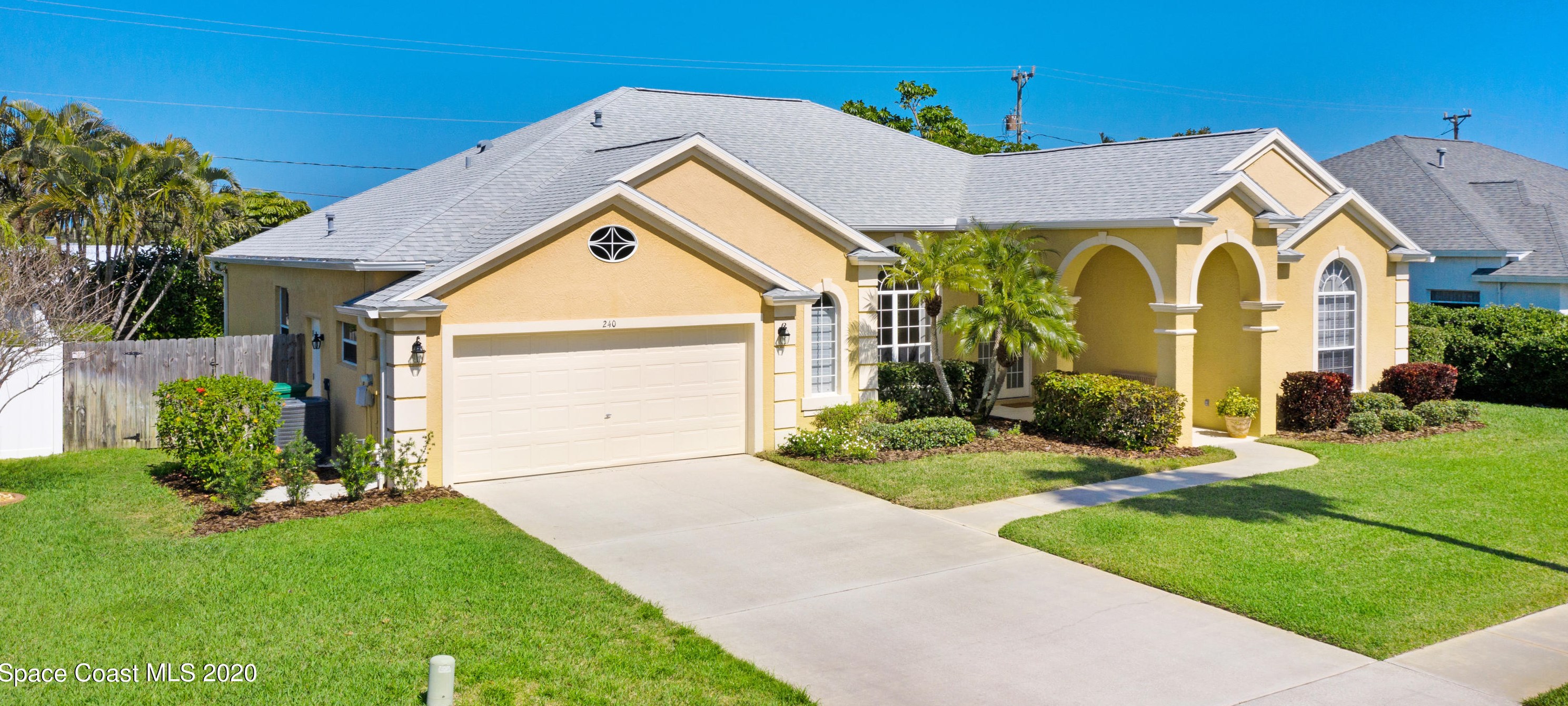 240 Ocean Oaks Dr, Melbourne, FL 32903-2744