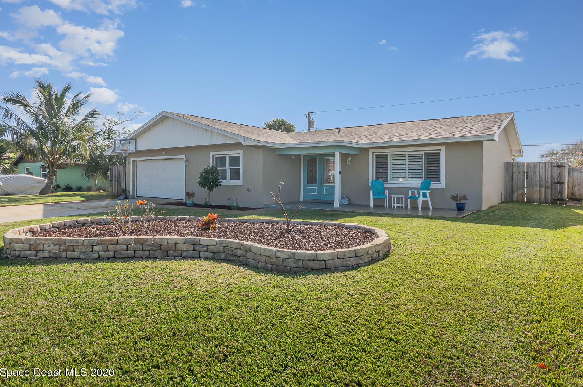 311 Seabreeze Dr, Melbourne, FL 32903-3012