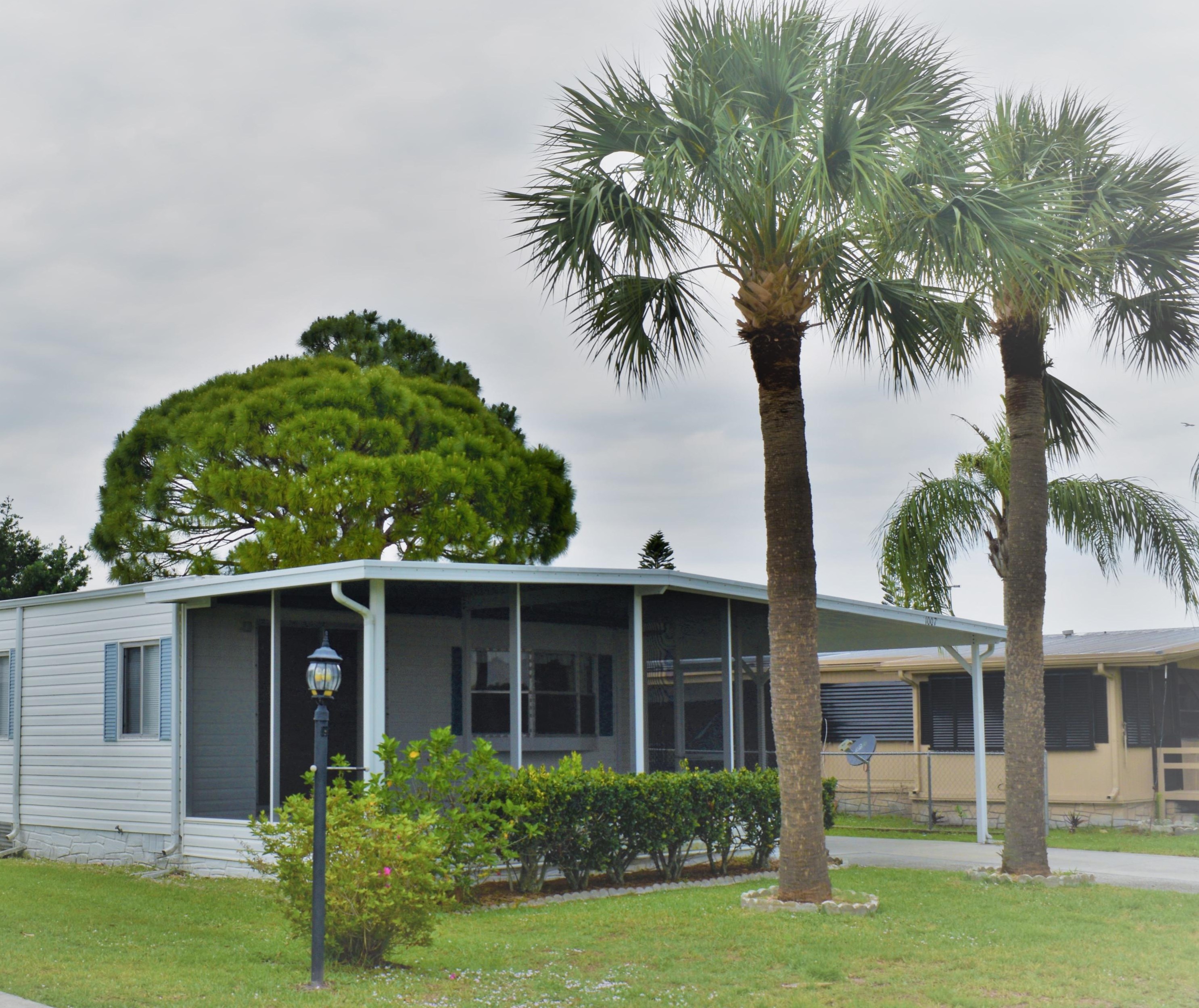 1007 Buttonwood St, Sebastian, FL 32976
