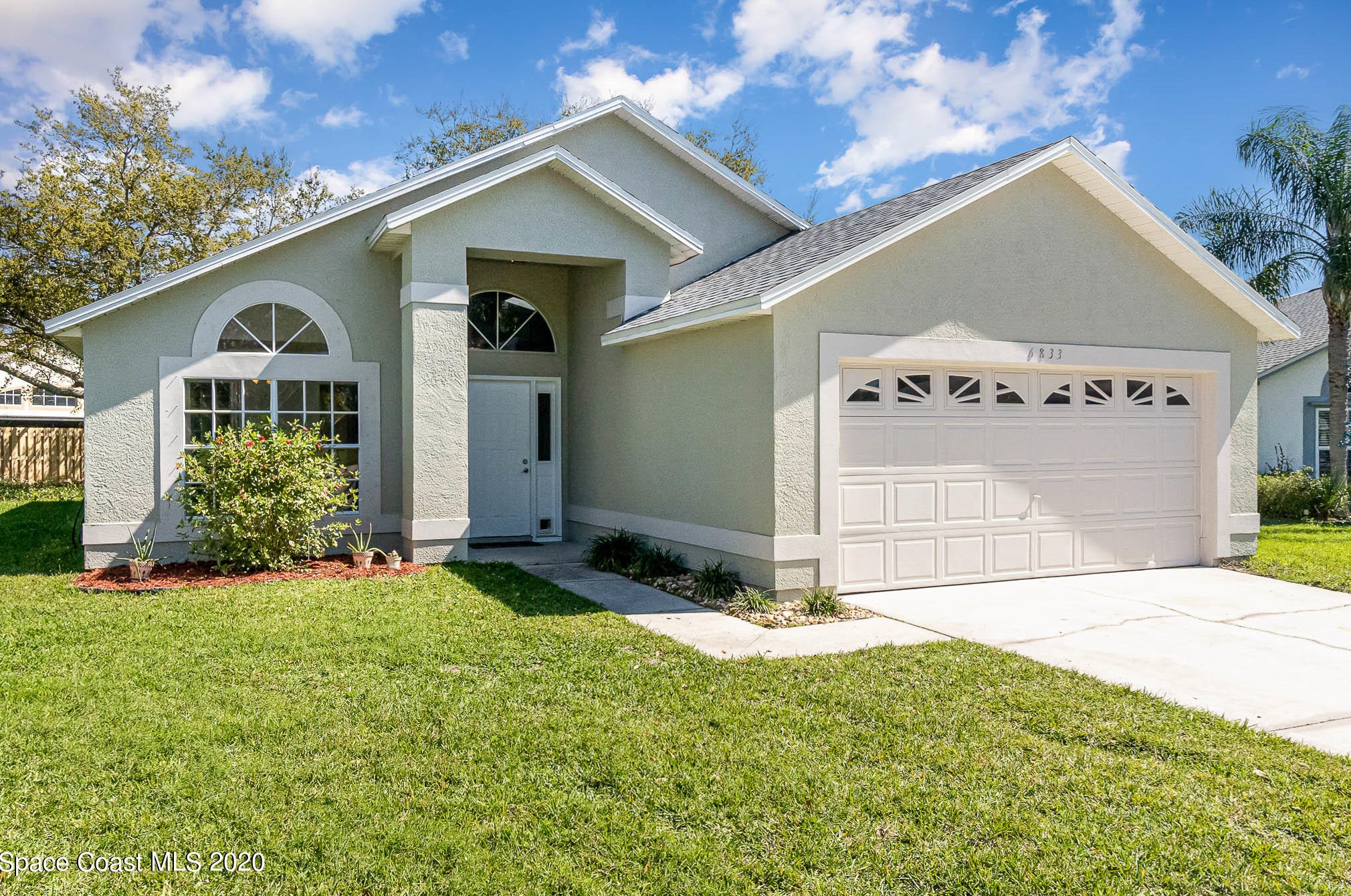 6833 Whitetail Ct, Melbourne, FL 32940-6826