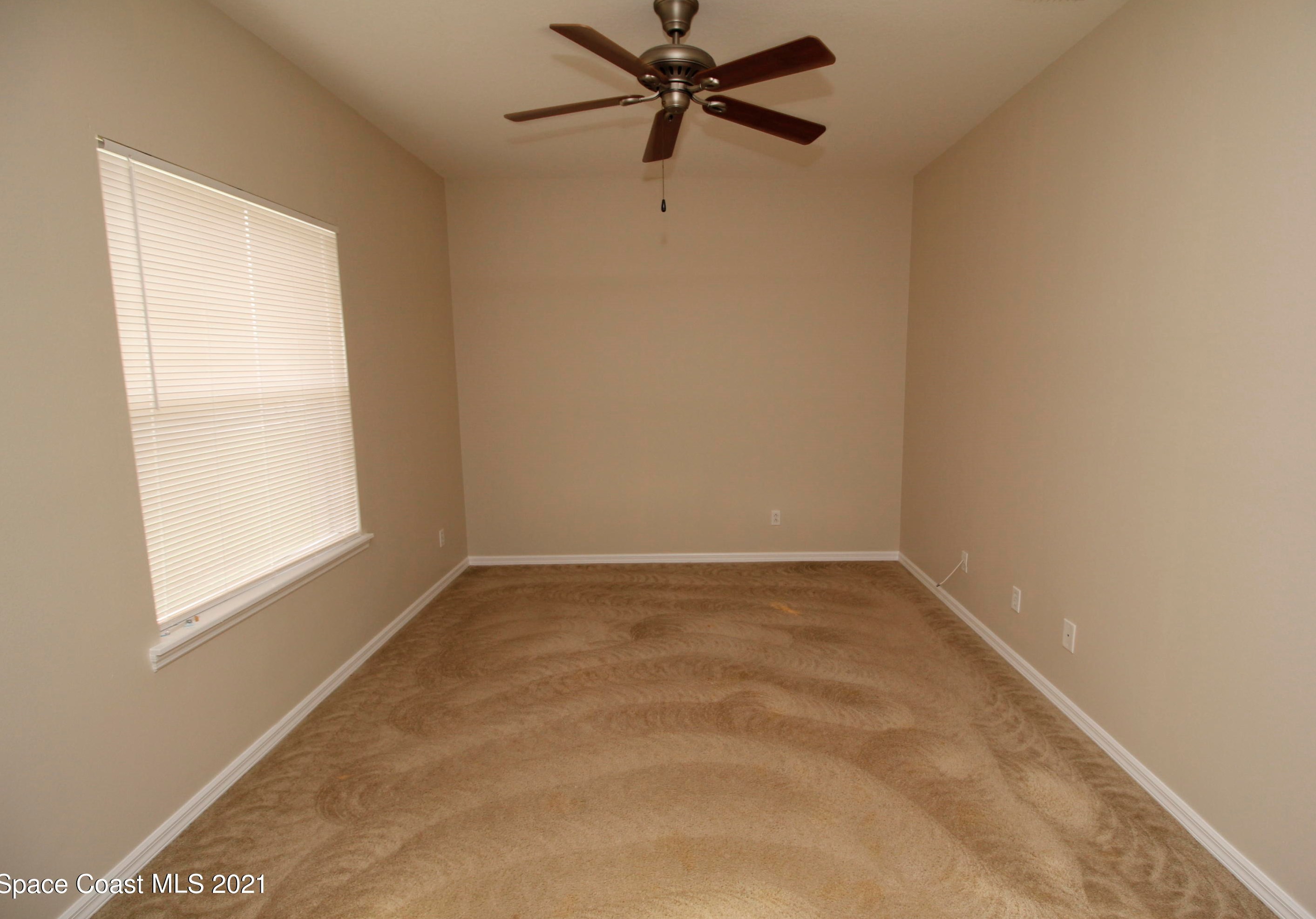 1424 Hero St, Melbourne, FL 32909-7633