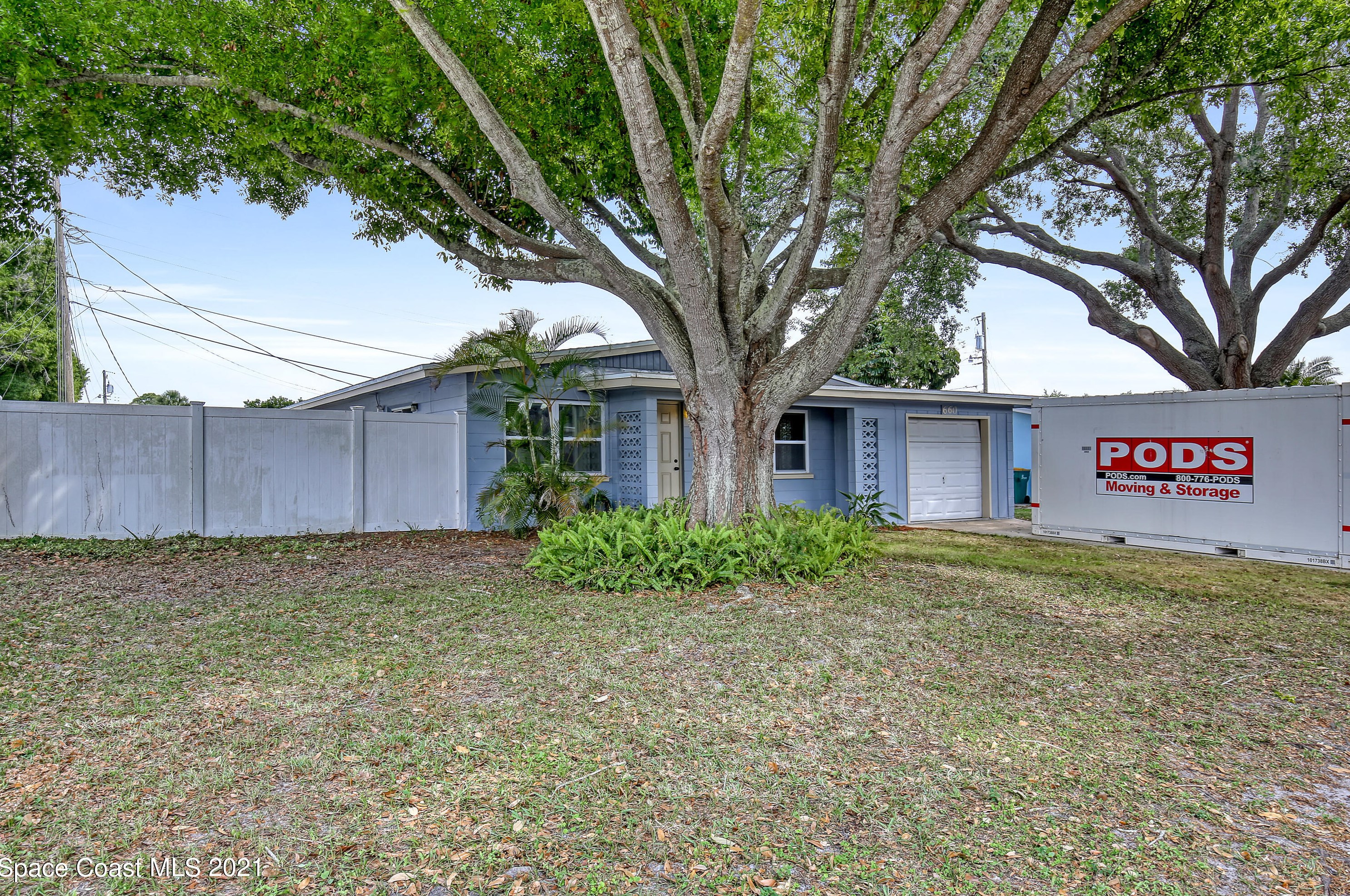 660 Alaska Rd, Merritt Island, FL 32953-4605