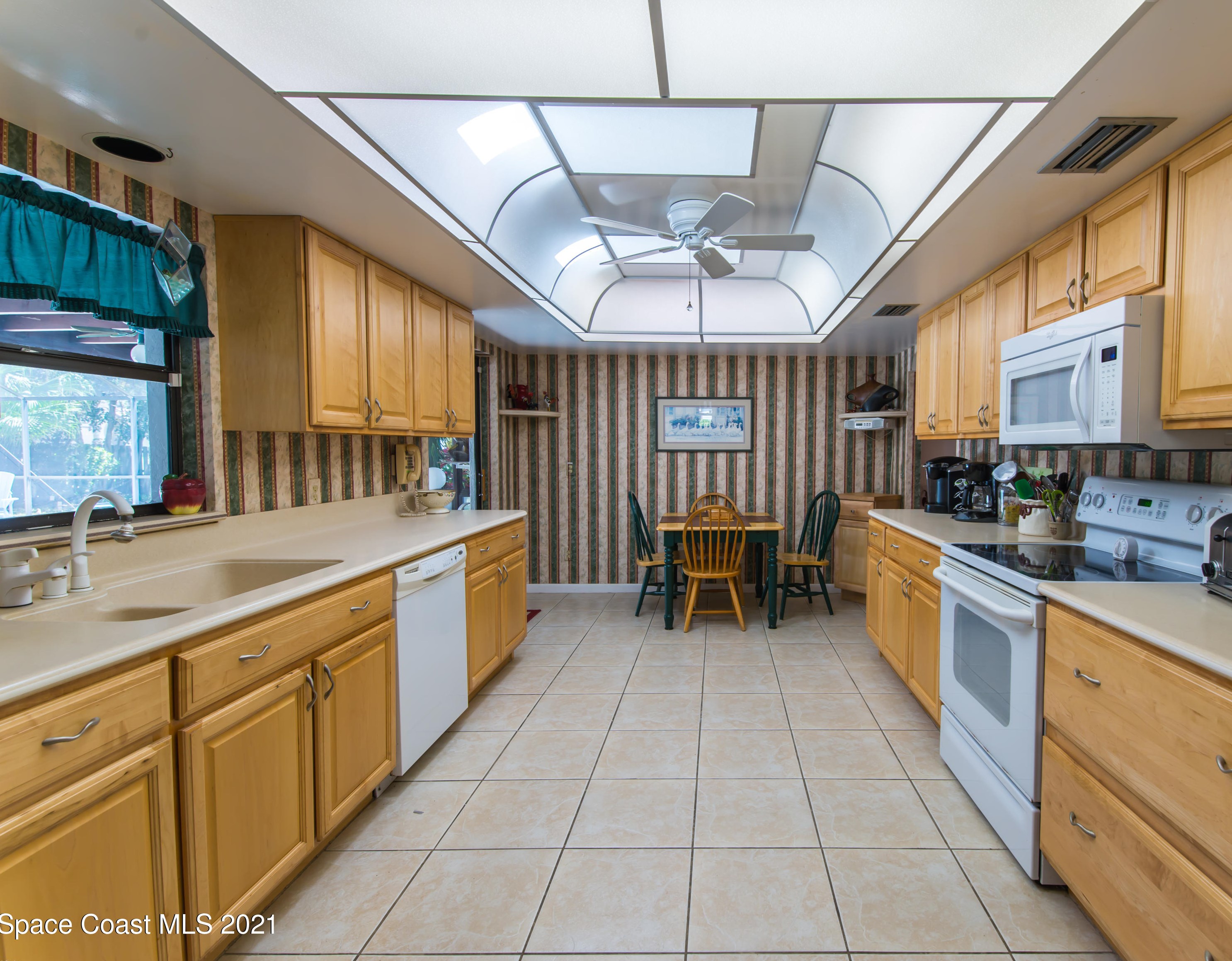 1103 Orange St, Melbourne, FL 32951-2560