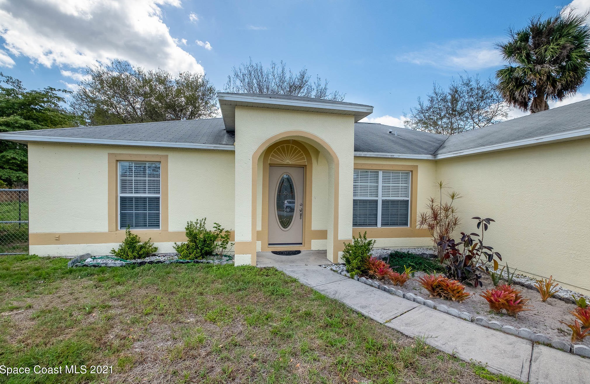 766 Altara Ln, Melbourne, FL 32907-3215