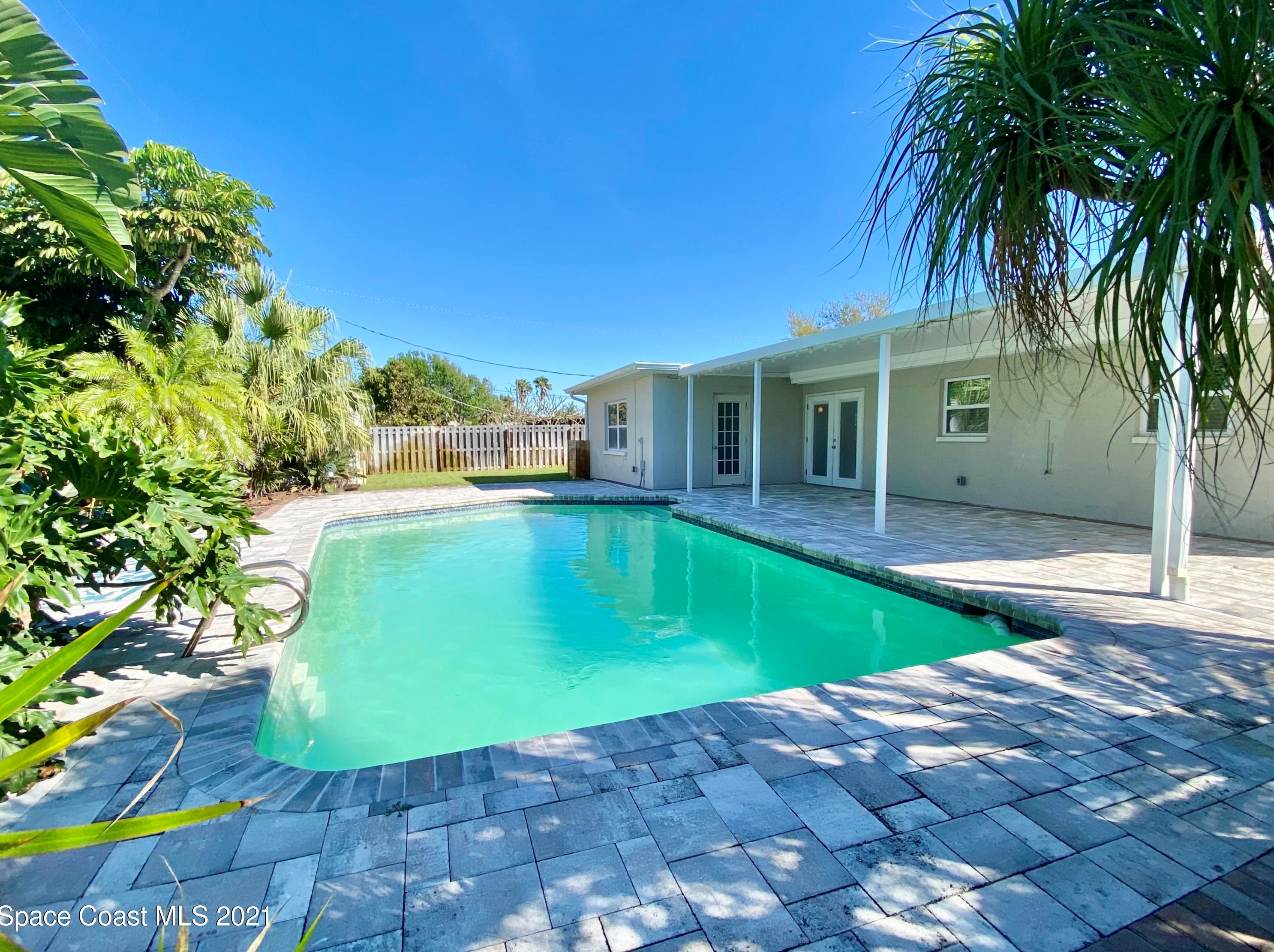 2045 Date Palm Ave, Melbourne, FL 32903