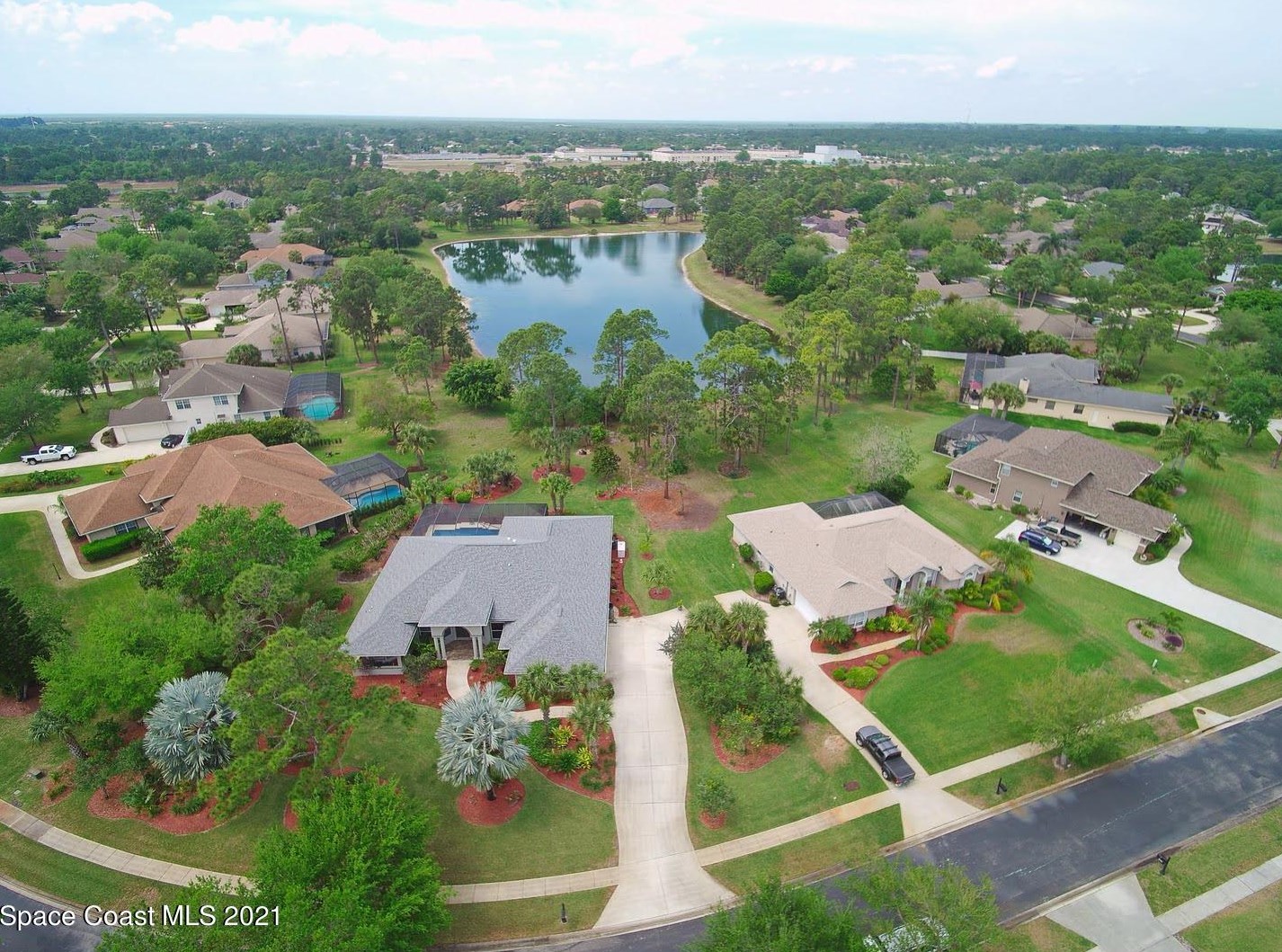 1865 Winding Ridge Cir, Melbourne, FL 32909-2316